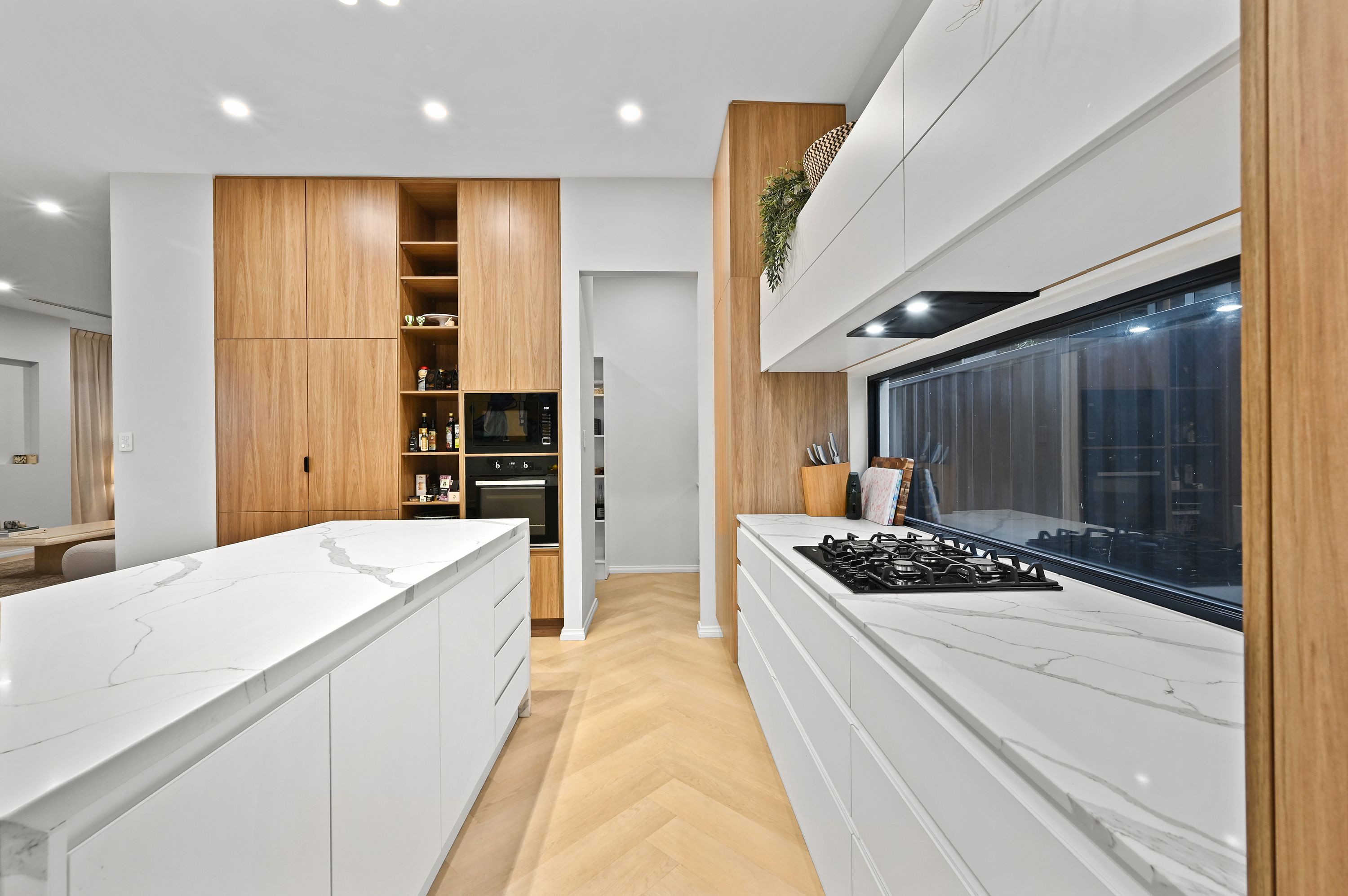 3 Burnett Crescent — photo 10 of 30
