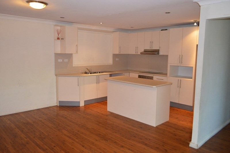 1 Barnfield Place, Dean Park, NSW 2761
