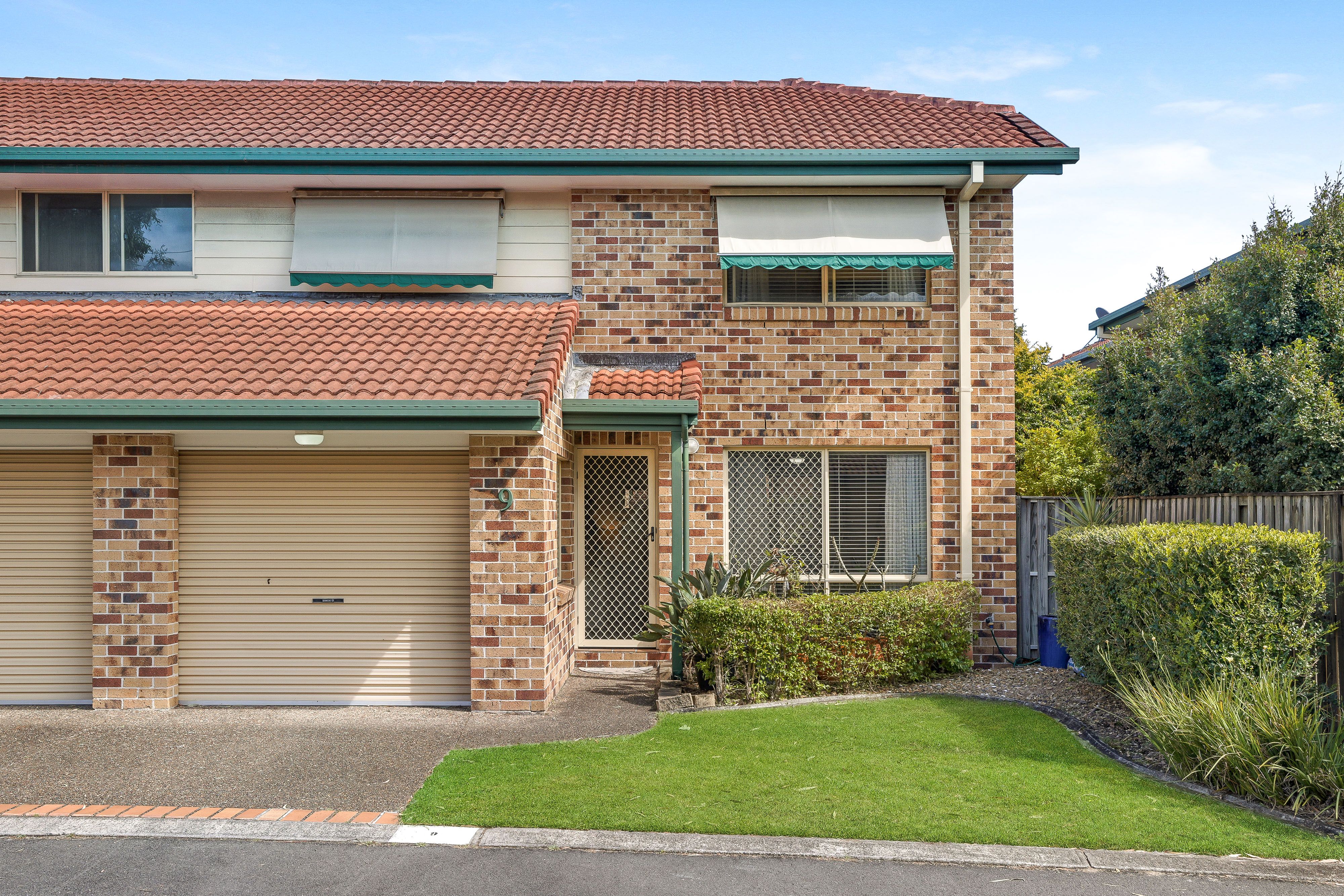 1-5 Santa Cruz Boulevard, Clear Island Waters QLD 4226