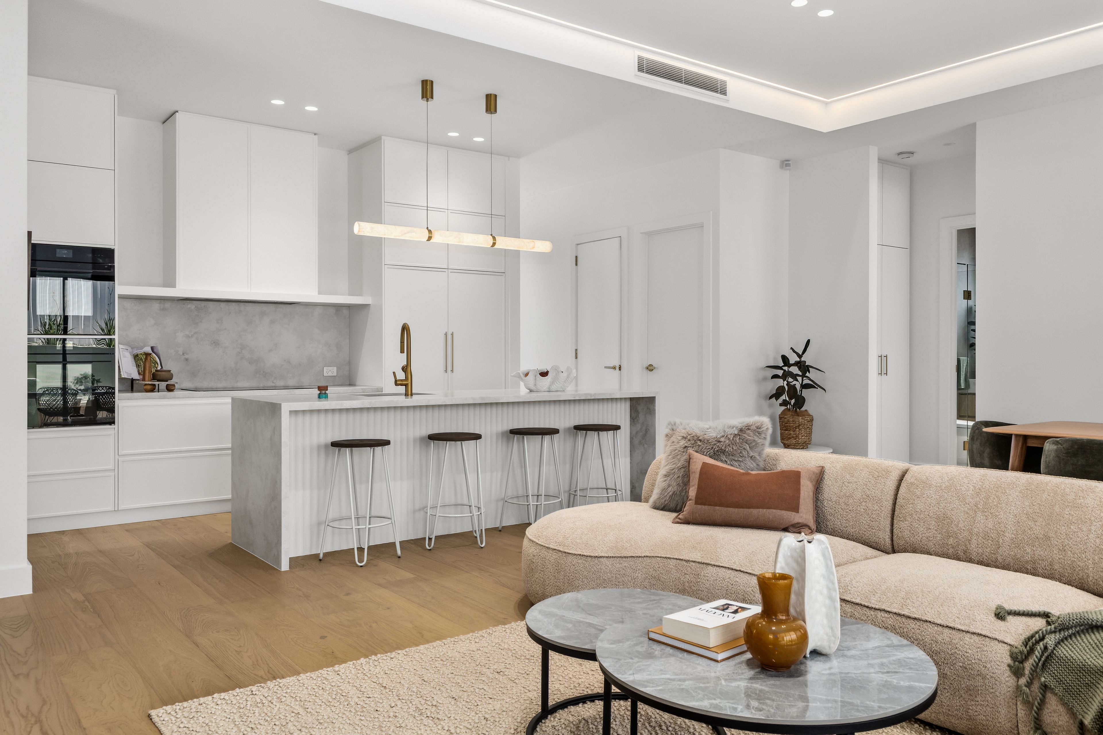 32 Ross Street — photo 4 of 19