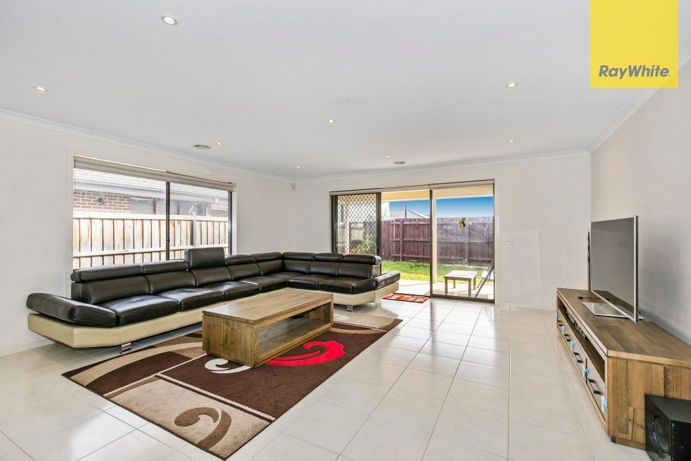 4 Peridot Avenue, Officer, VIC 3809