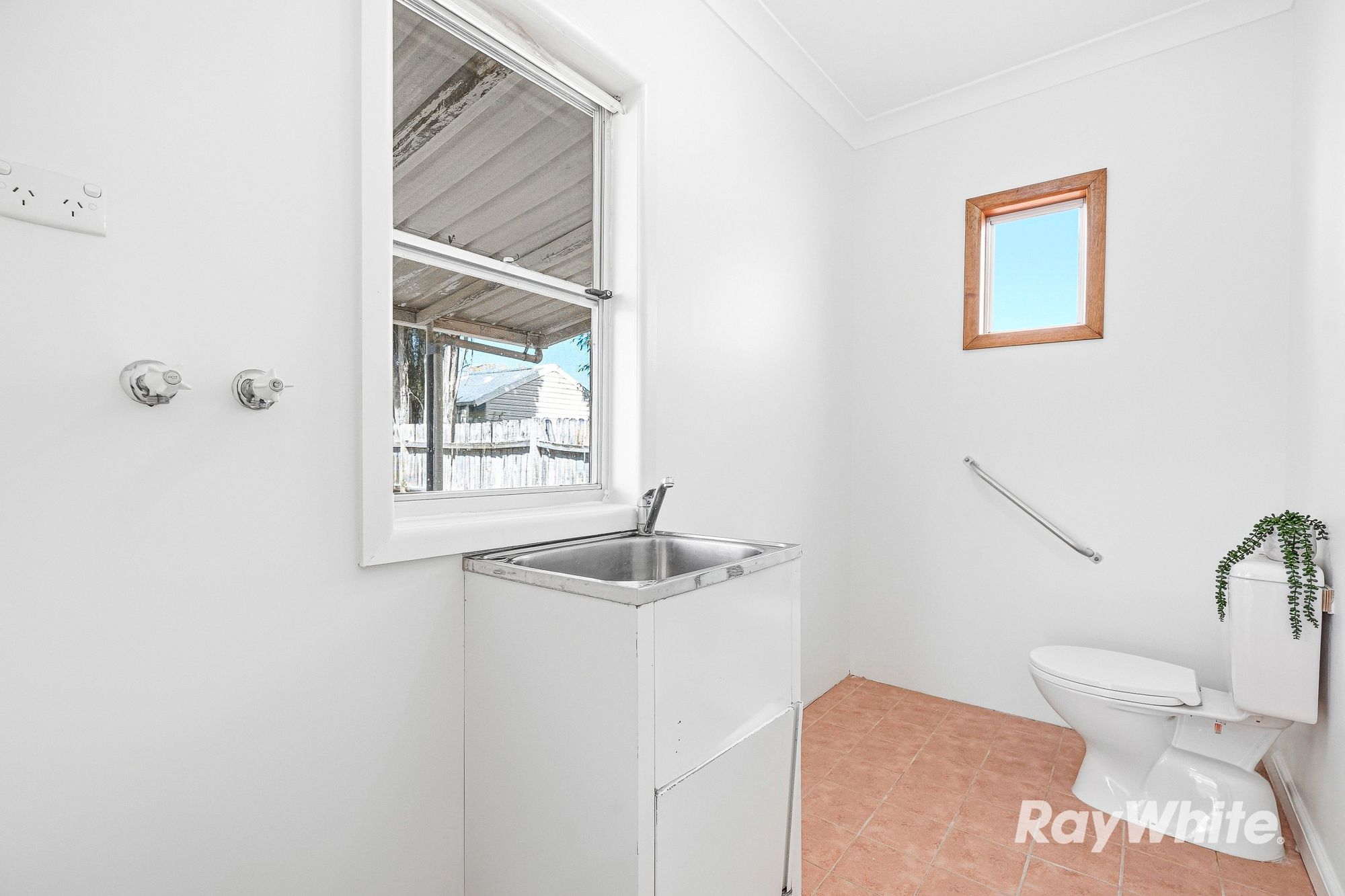 14 Wandsworth Street — photo 11 of 17