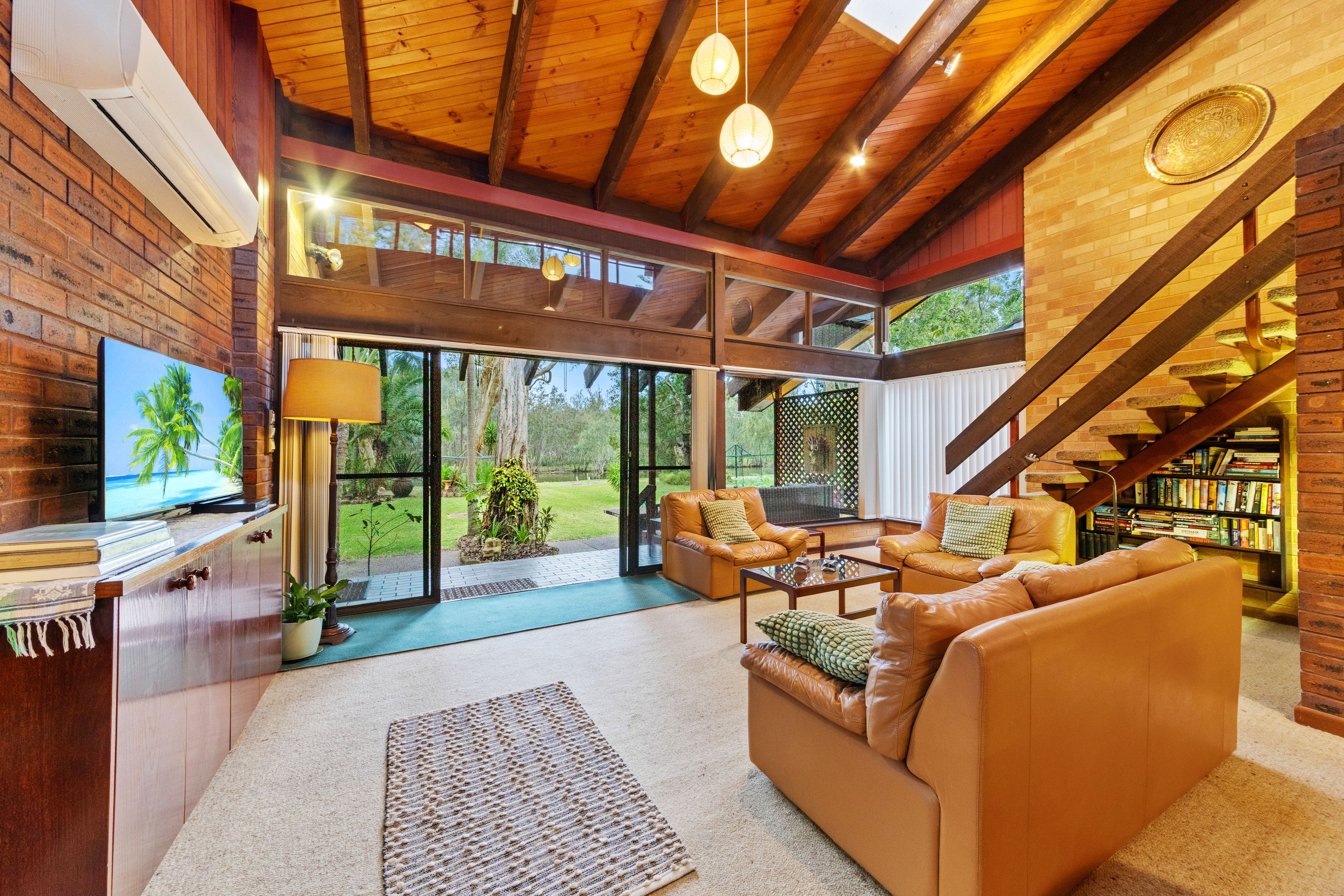 29 Natuna Avenue , Budgewoi NSW 2262