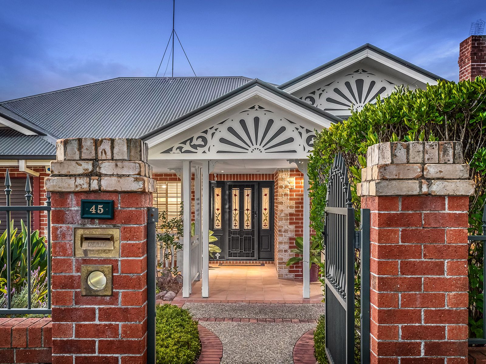 45 Halleys Crescent, Bridgeman Downs, QLD 4035