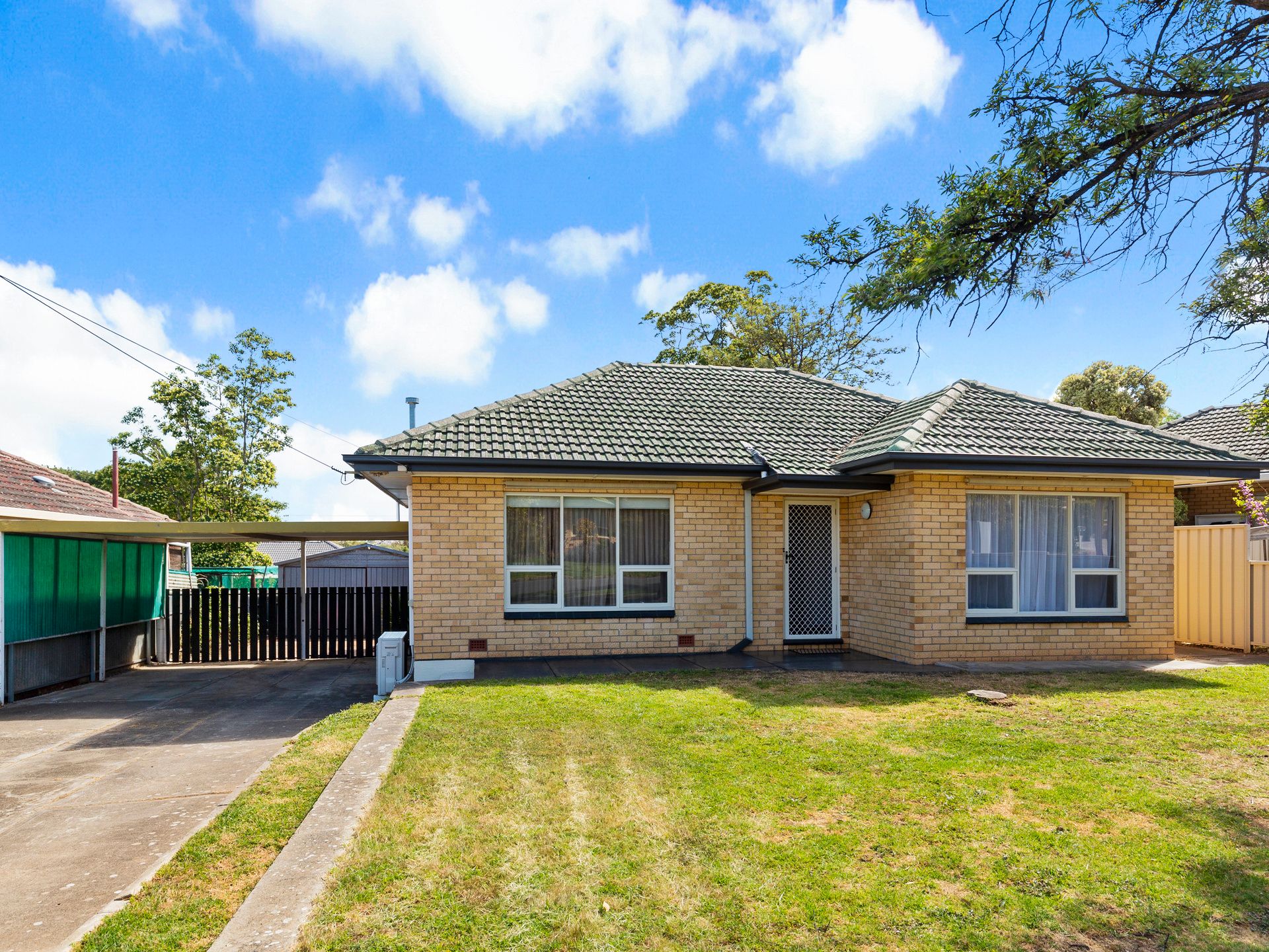13 Roger Road, Morphett Vale SA 5162