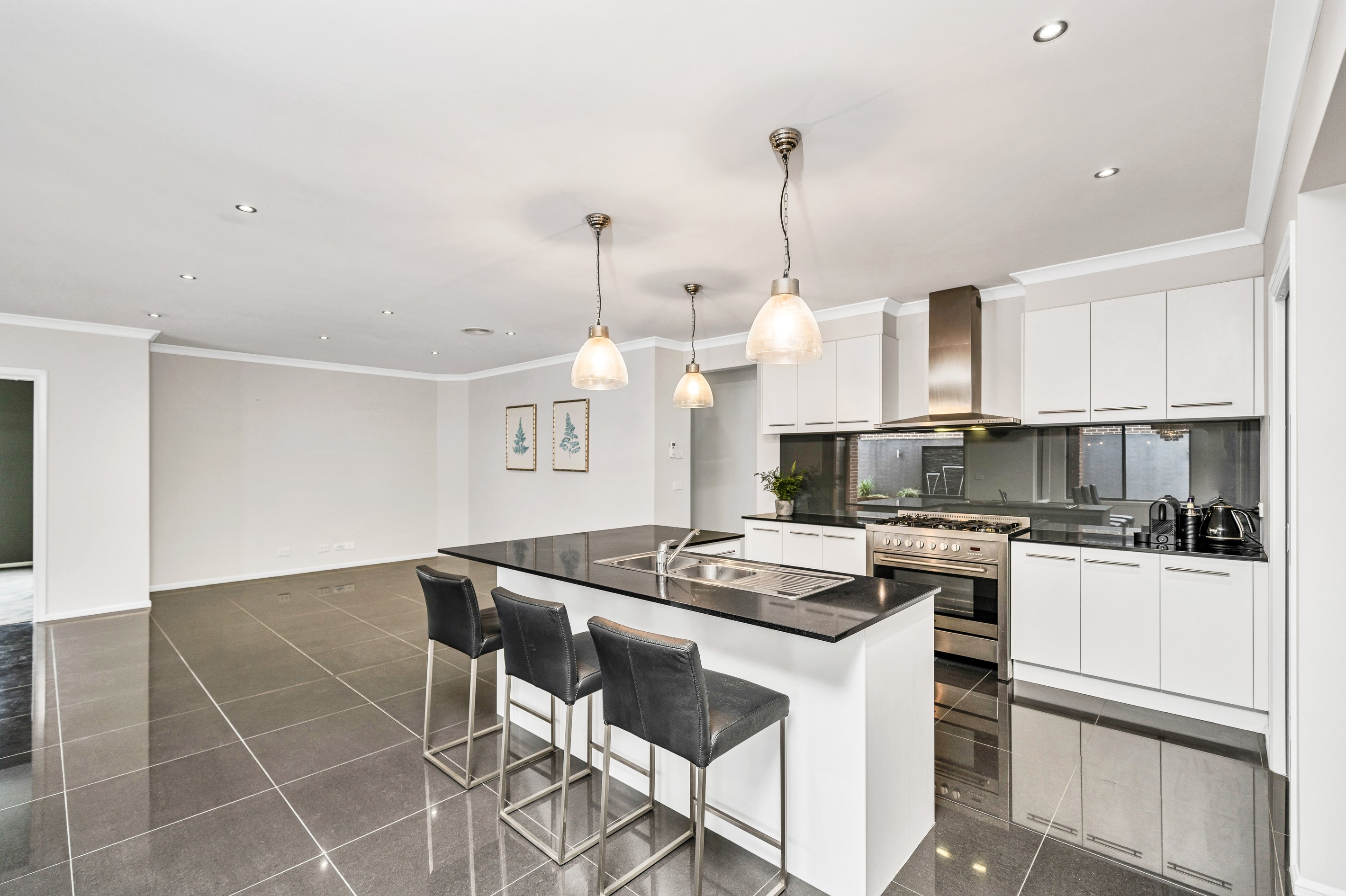 12 Gregson Grove, Lyndhurst, VIC 3975