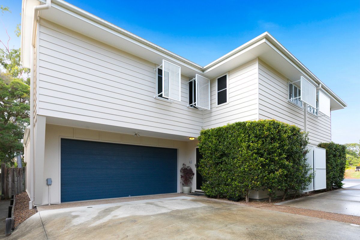 12 Valley Road, Wellington Point QLD 4160