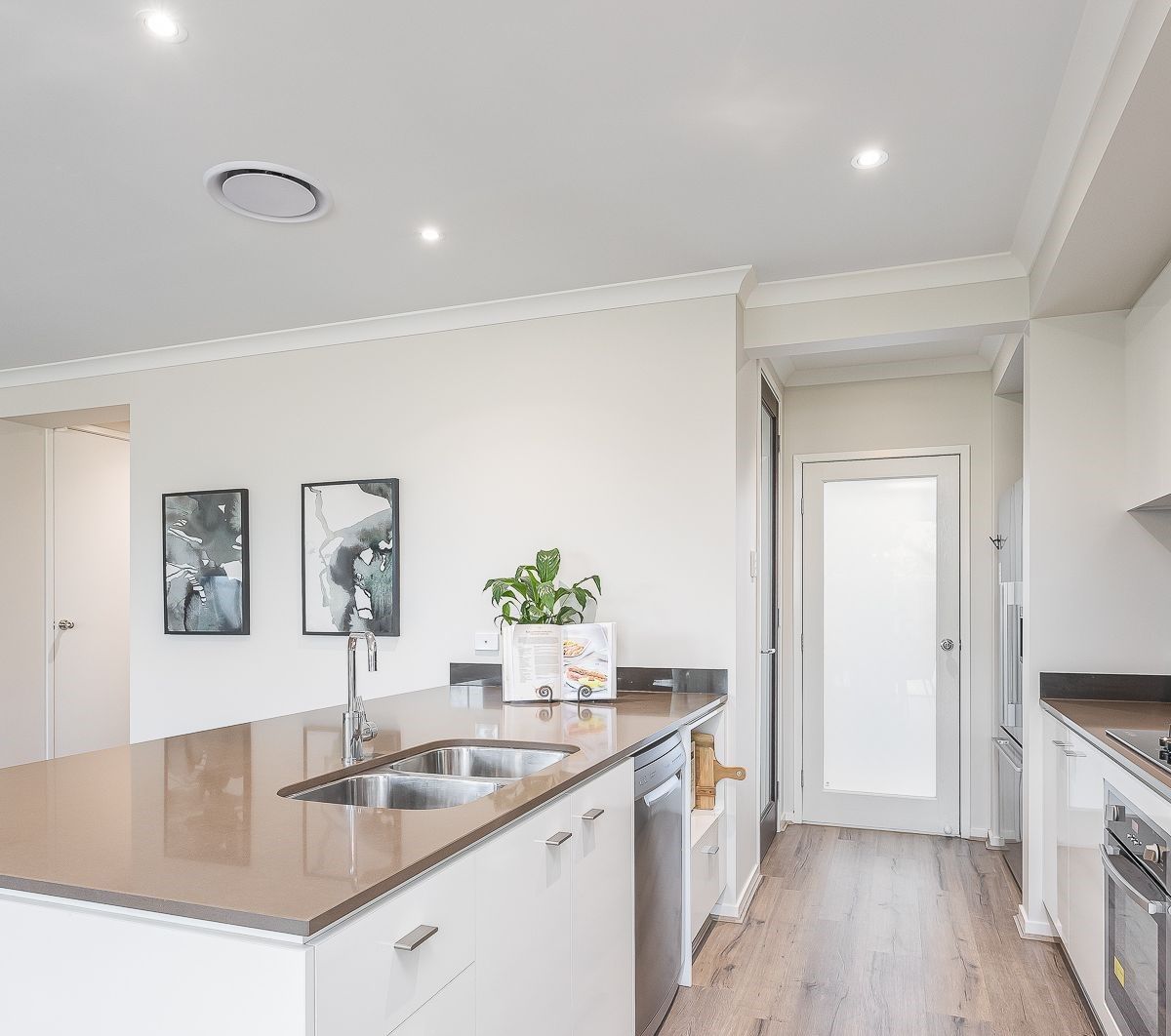 1 Betzel Court, Mango Hill, QLD 4509