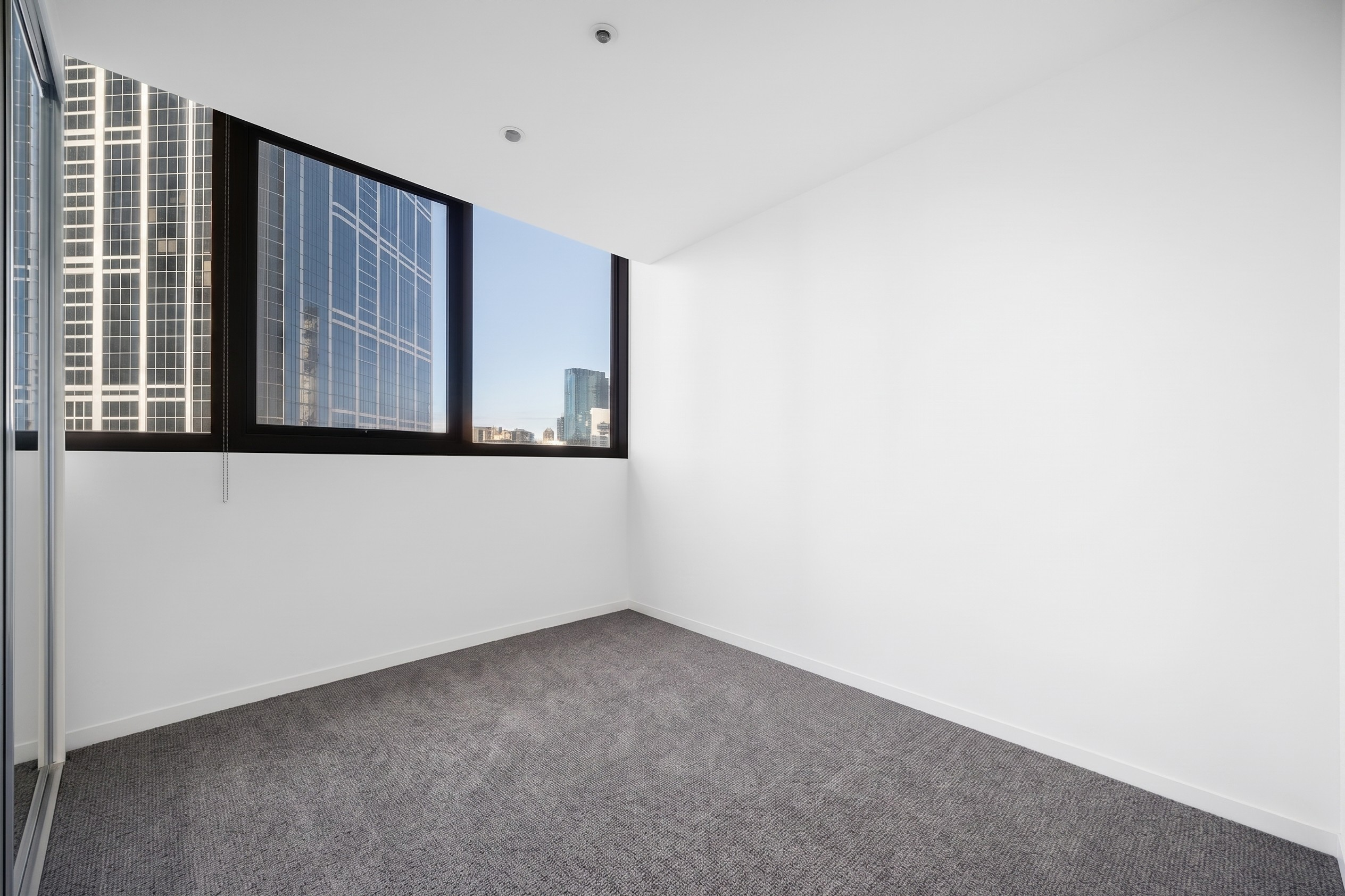 2207/8 Sutherland Street, Melbourne, VIC 3000