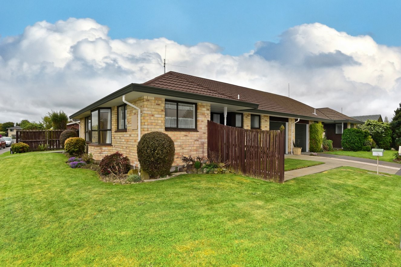 1/1 Iona Place, Upper Riccarton, Christchurch City