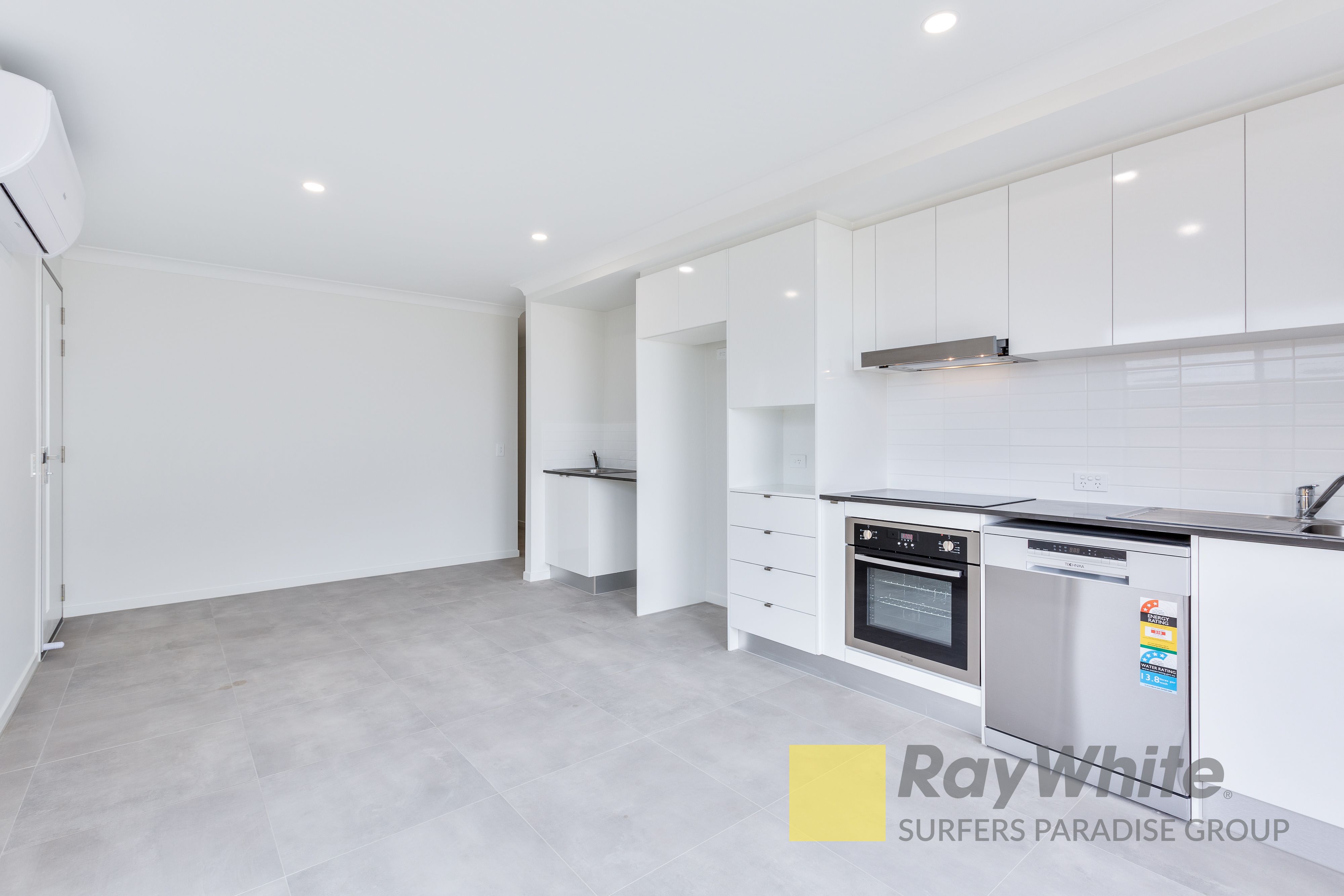 2/73 East Beaumont Road, Park Ridge, QLD 4125