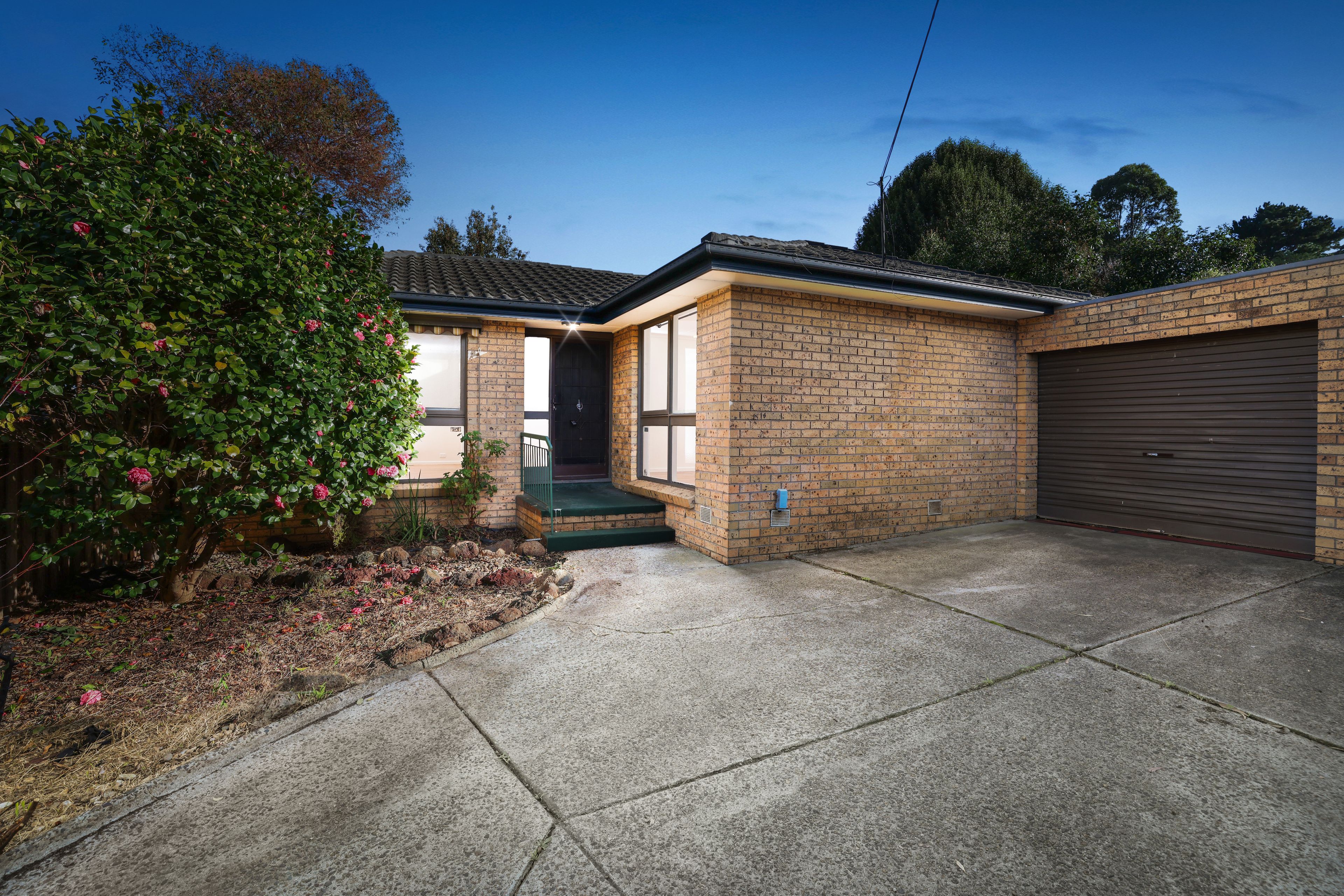 13 Norma Crescent South, Knoxfield VIC 3180