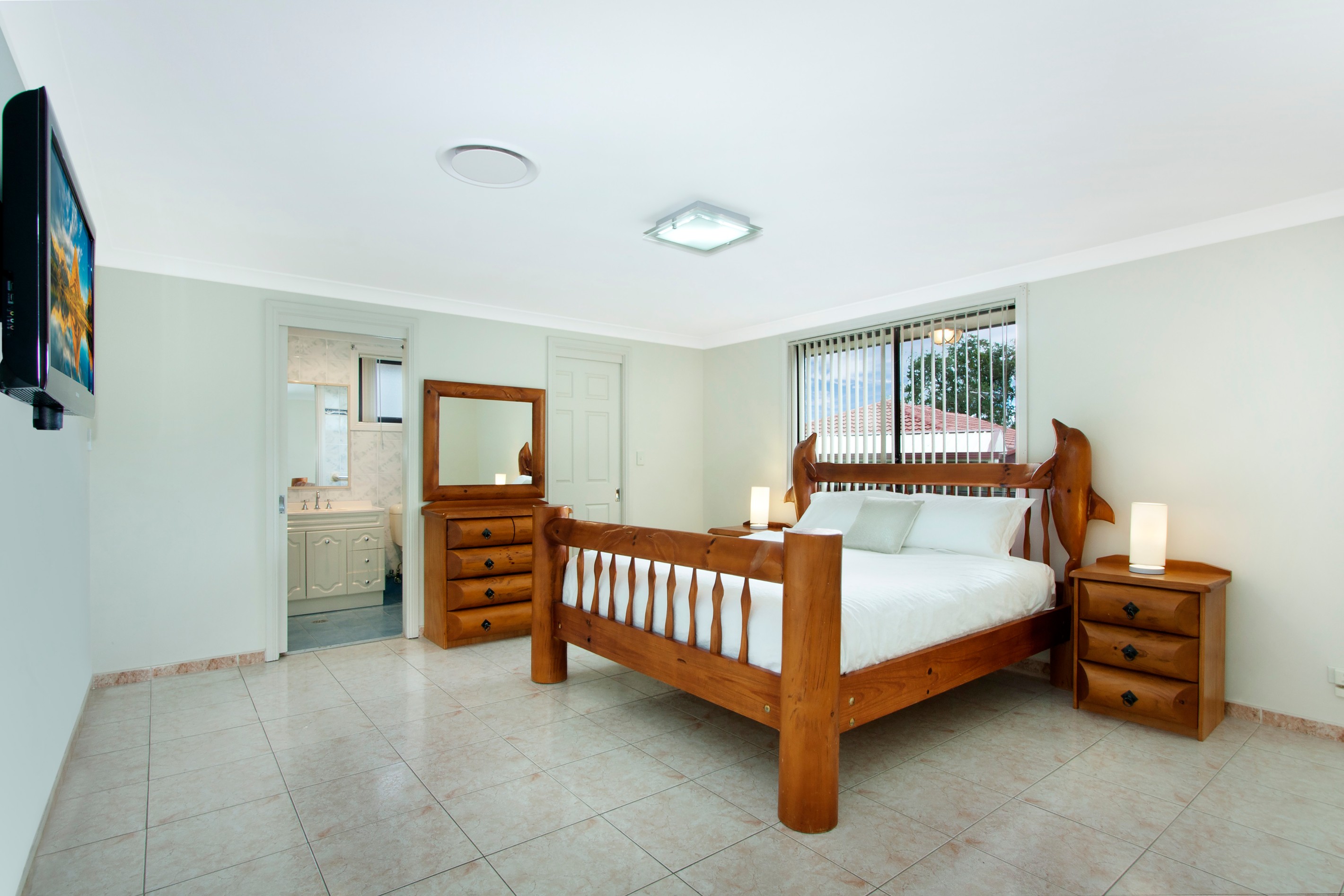 4a Burr Close, Bossley Park, NSW 2176
