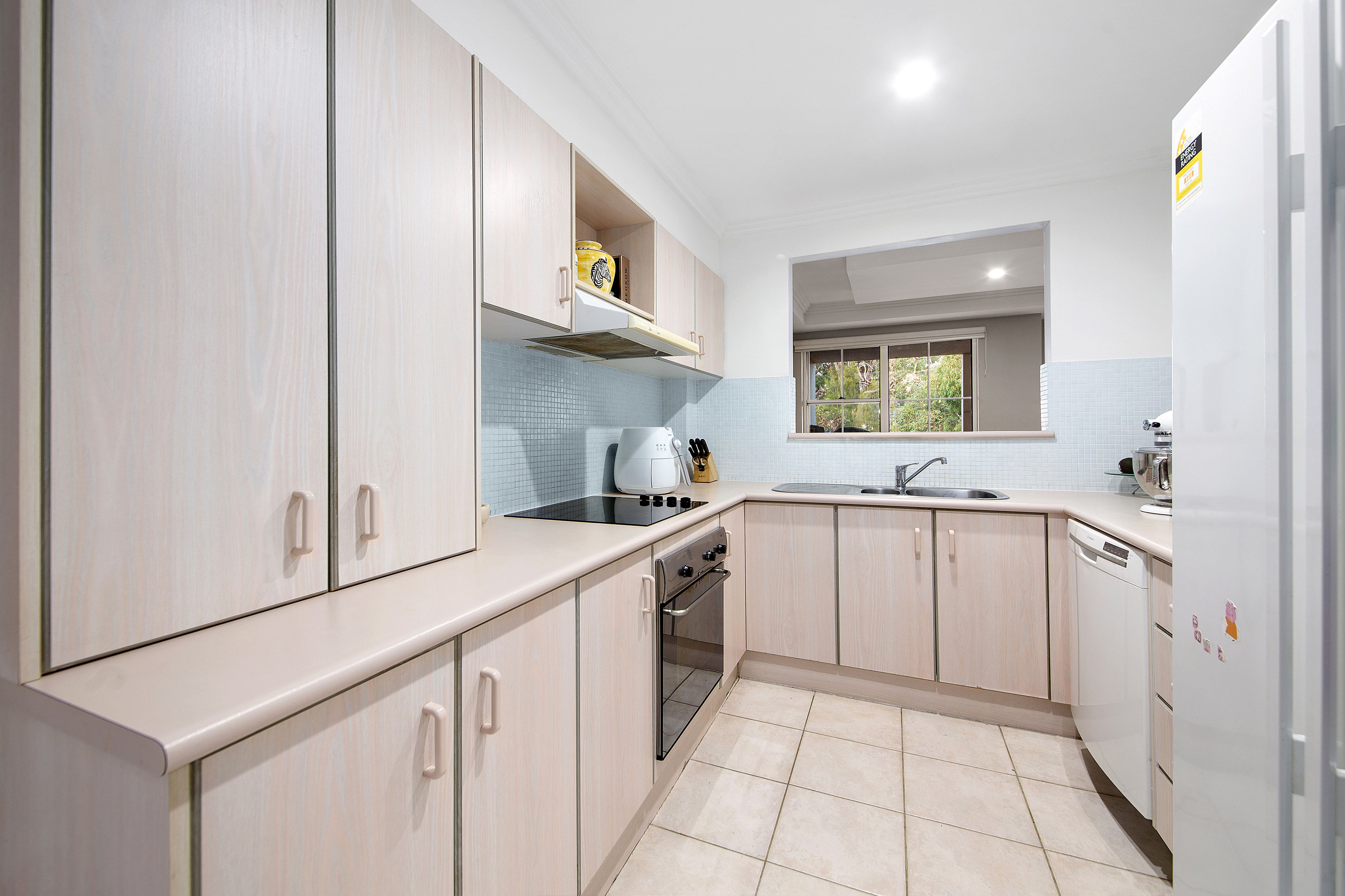 2/2 Peachtree Way, Menai, NSW 2234