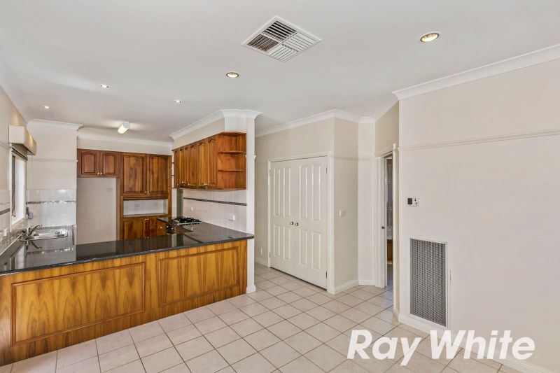 12 St Johns Wood Terrace, Berwick, VIC 3806
