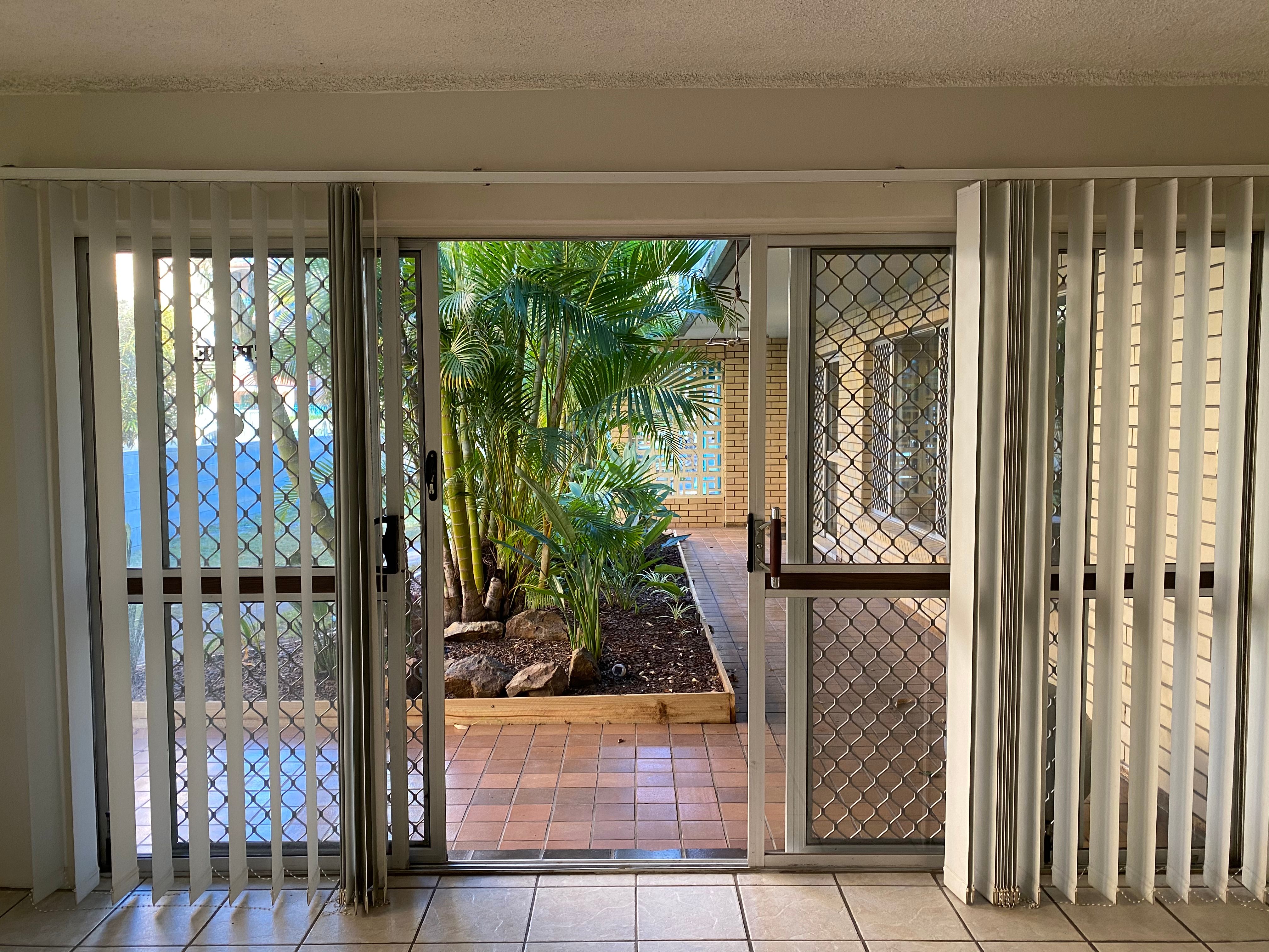 2/23 Anne Avenue, Broadbeach, QLD 4218