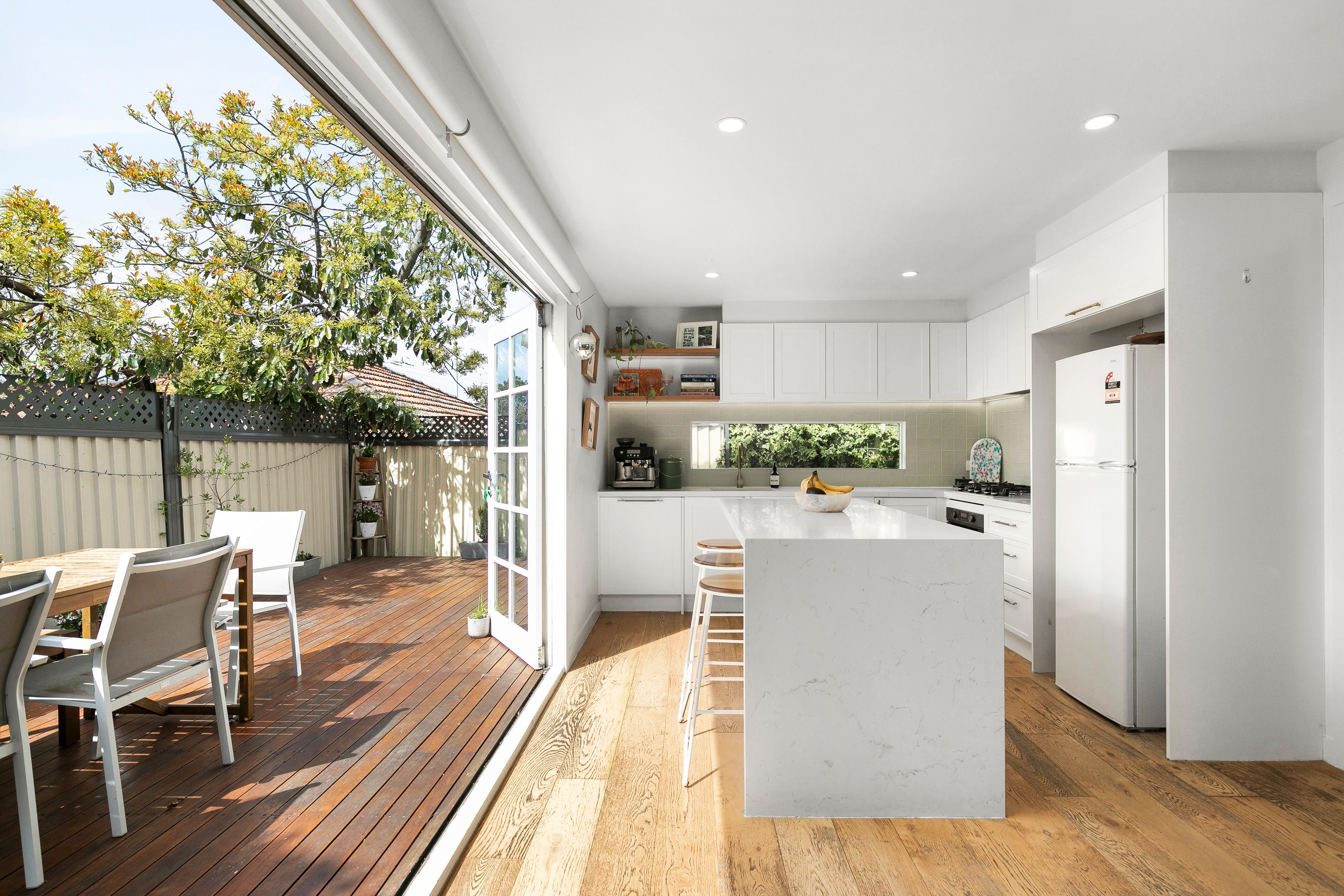 2/379 Reynard Street — photo 4 of 13