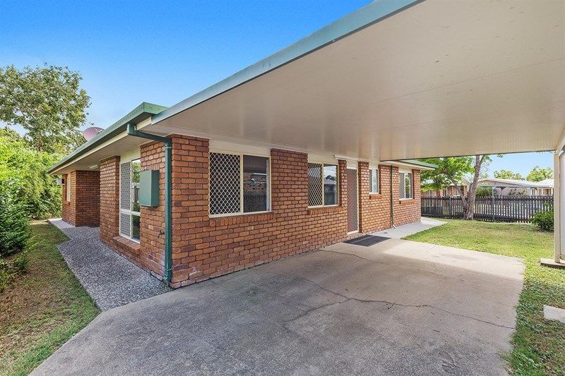 5 Michael Low Place, Norman Gardens, QLD 4701