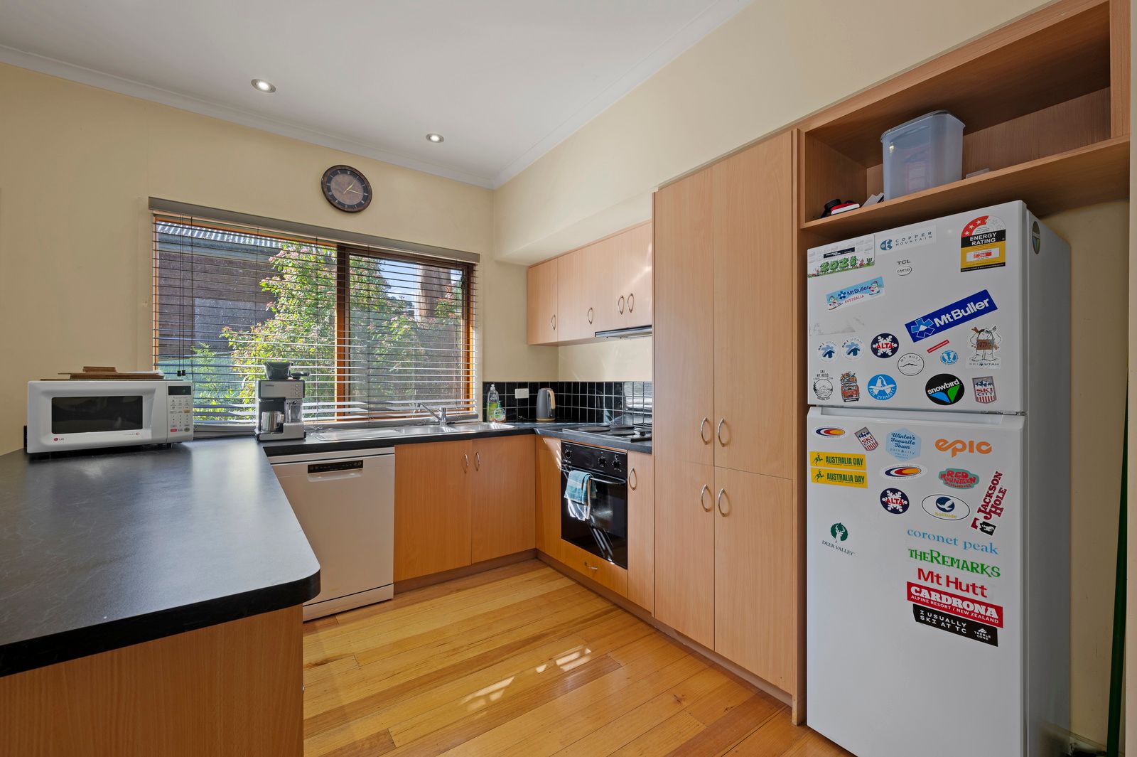 43 Warrambat Road — photo 4 of 12