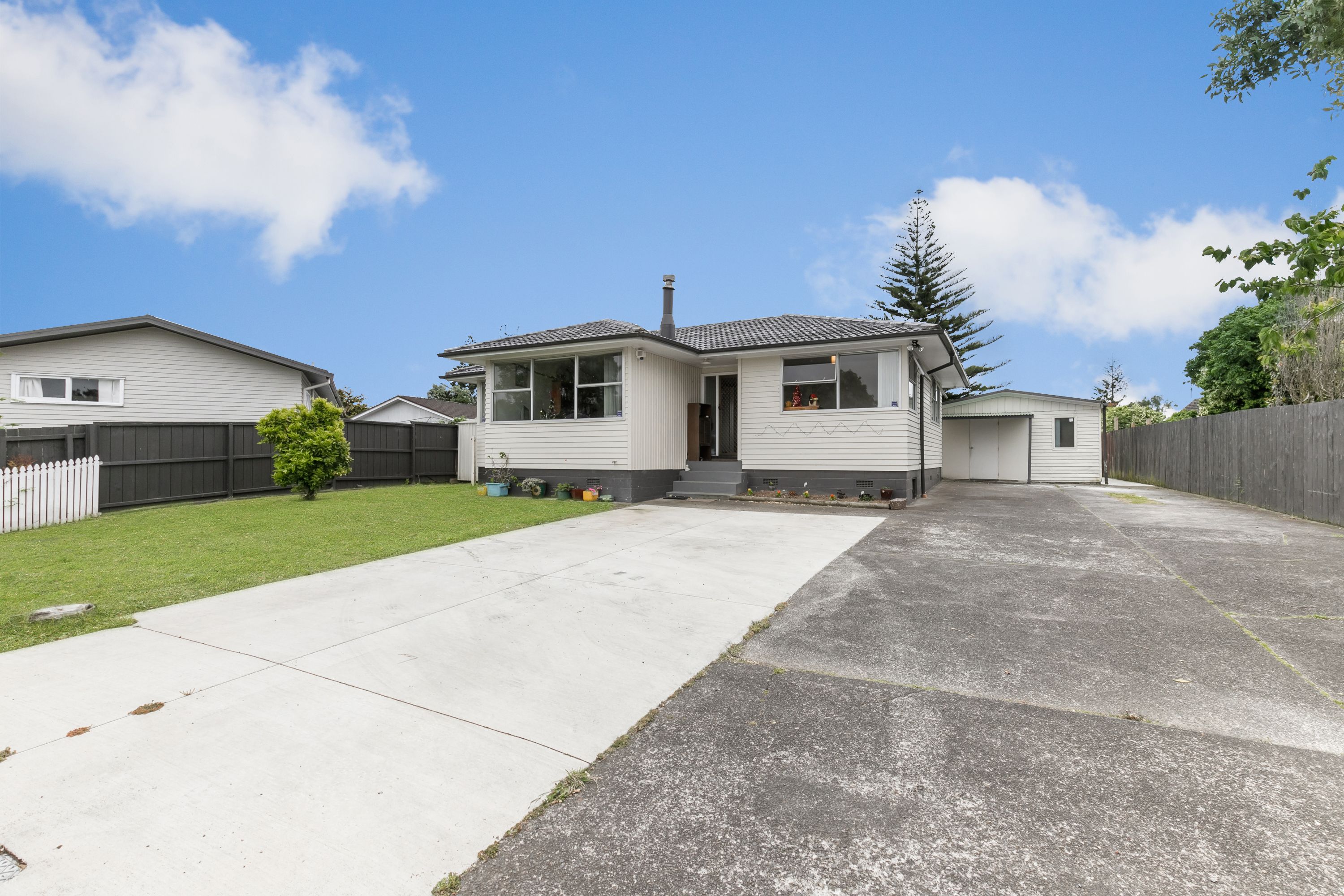 11 Swallow Drive, Manurewa, Manukau City