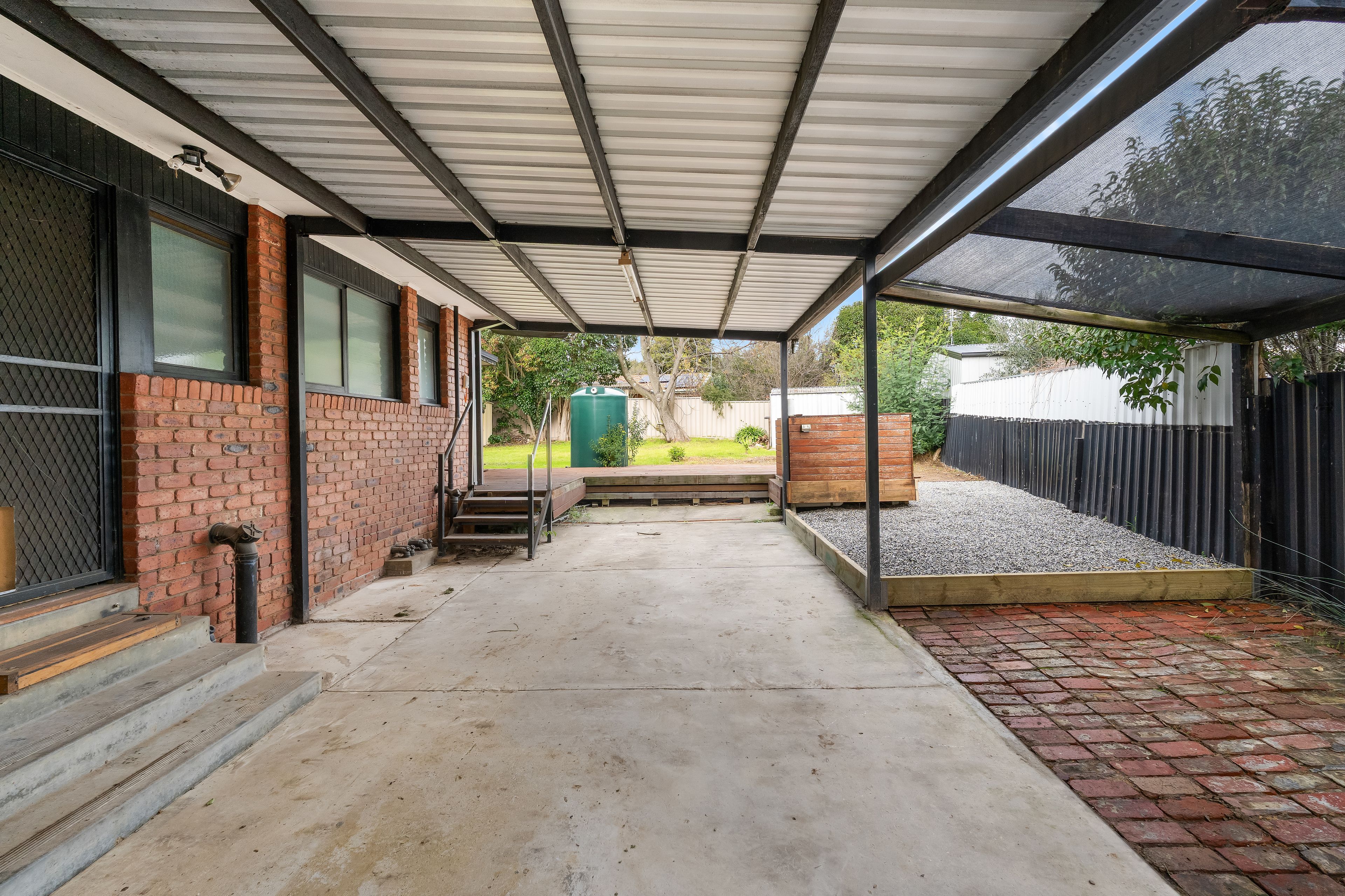 128 Tarcombe Road — photo 15 of 19