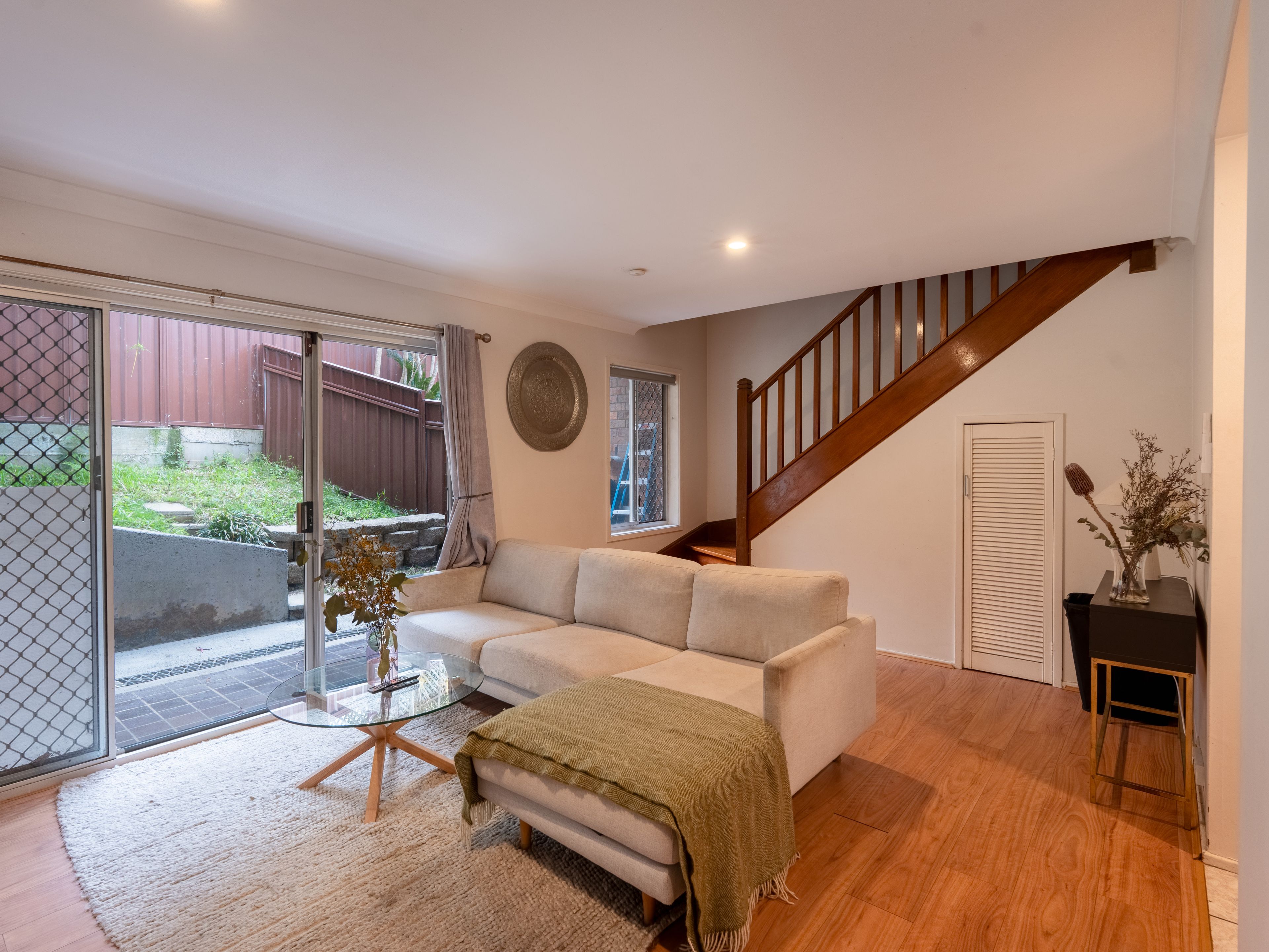 4/10-12 Waterloo Street — photo 3 of 11