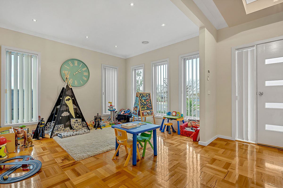 20 Westerfolds Loop, Craigieburn, VIC 3064