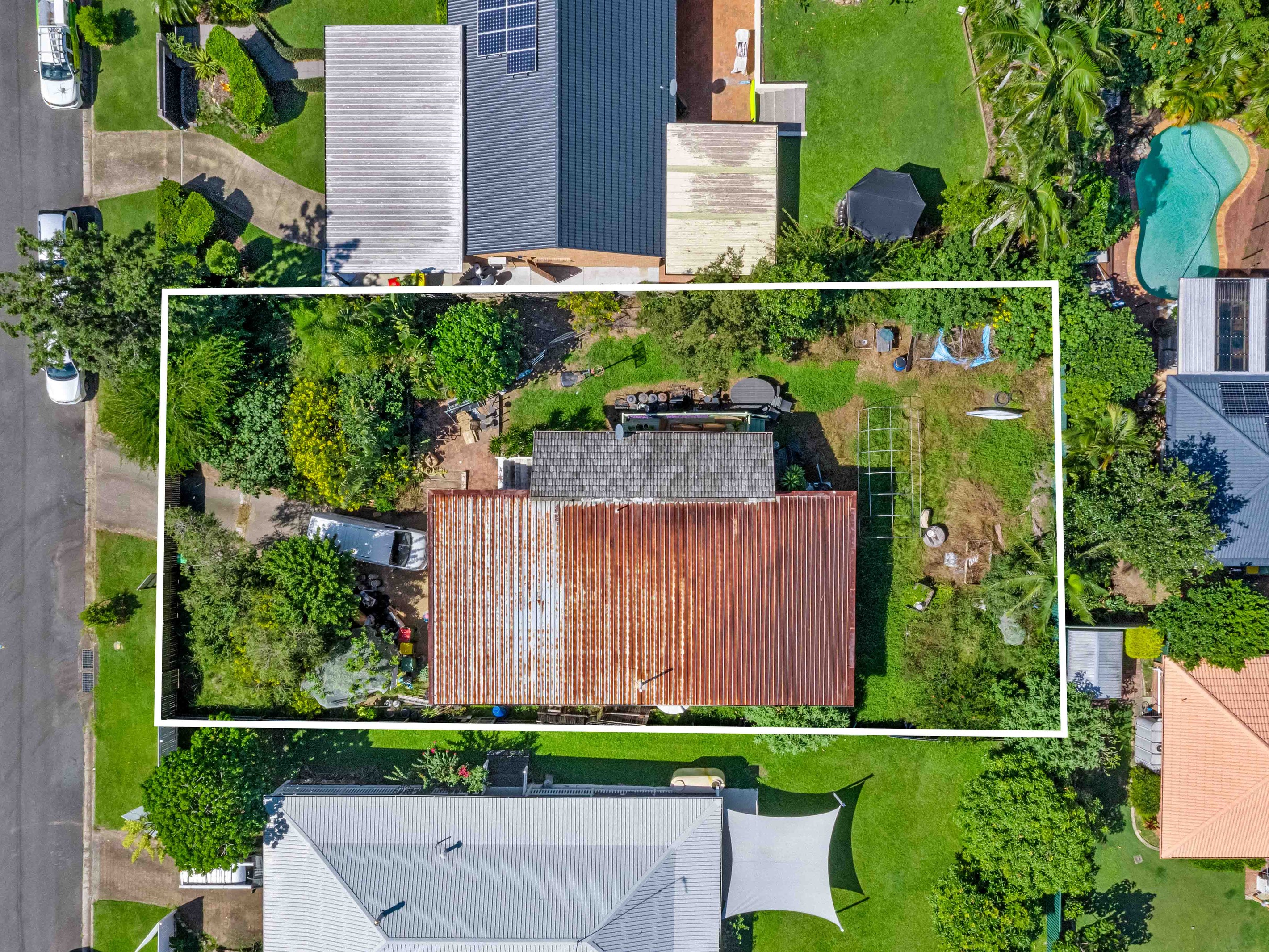 16 Merinda Court, Southport, QLD 4215