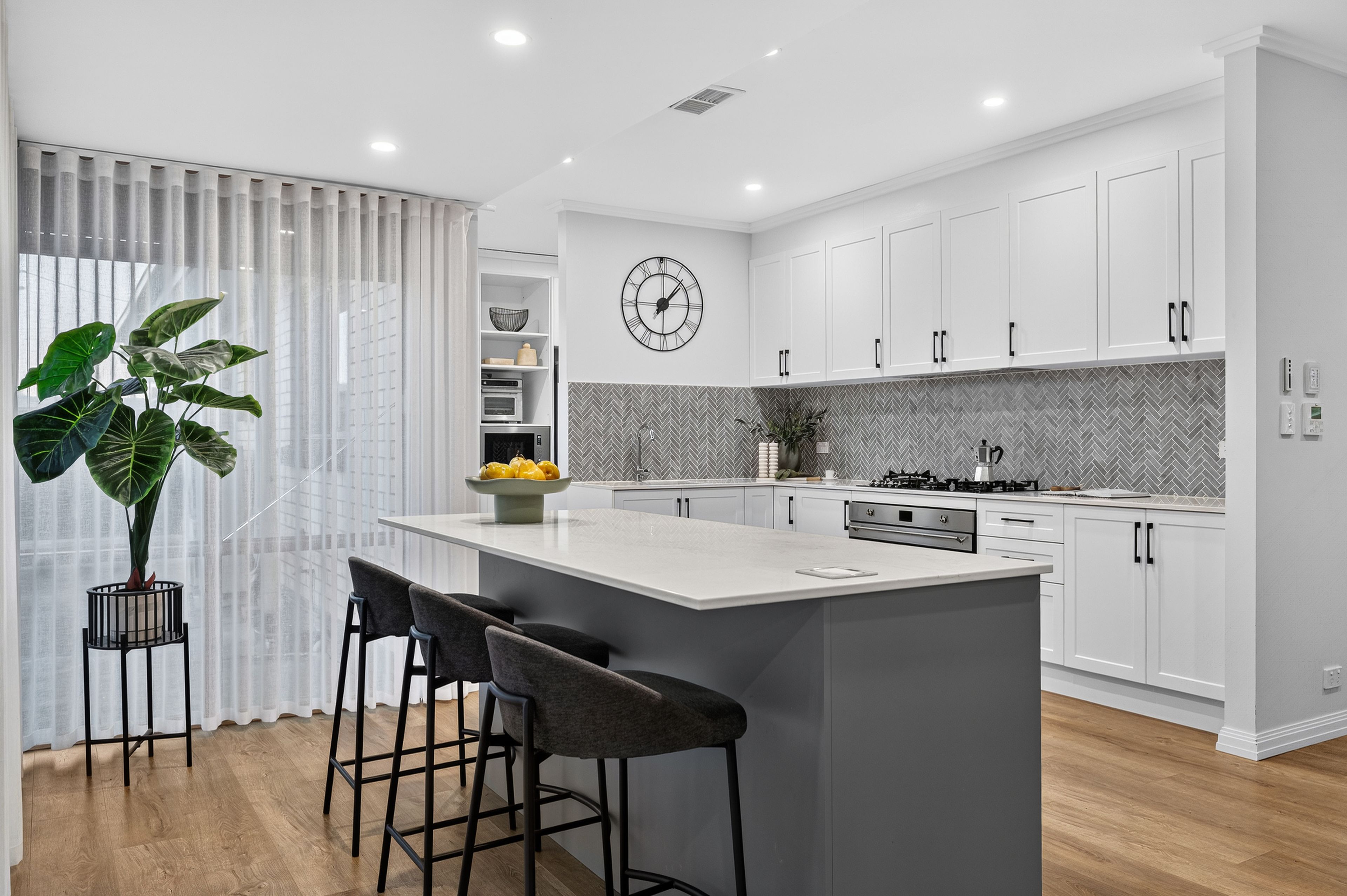 4 Treana Crescent — photo 6 of 20