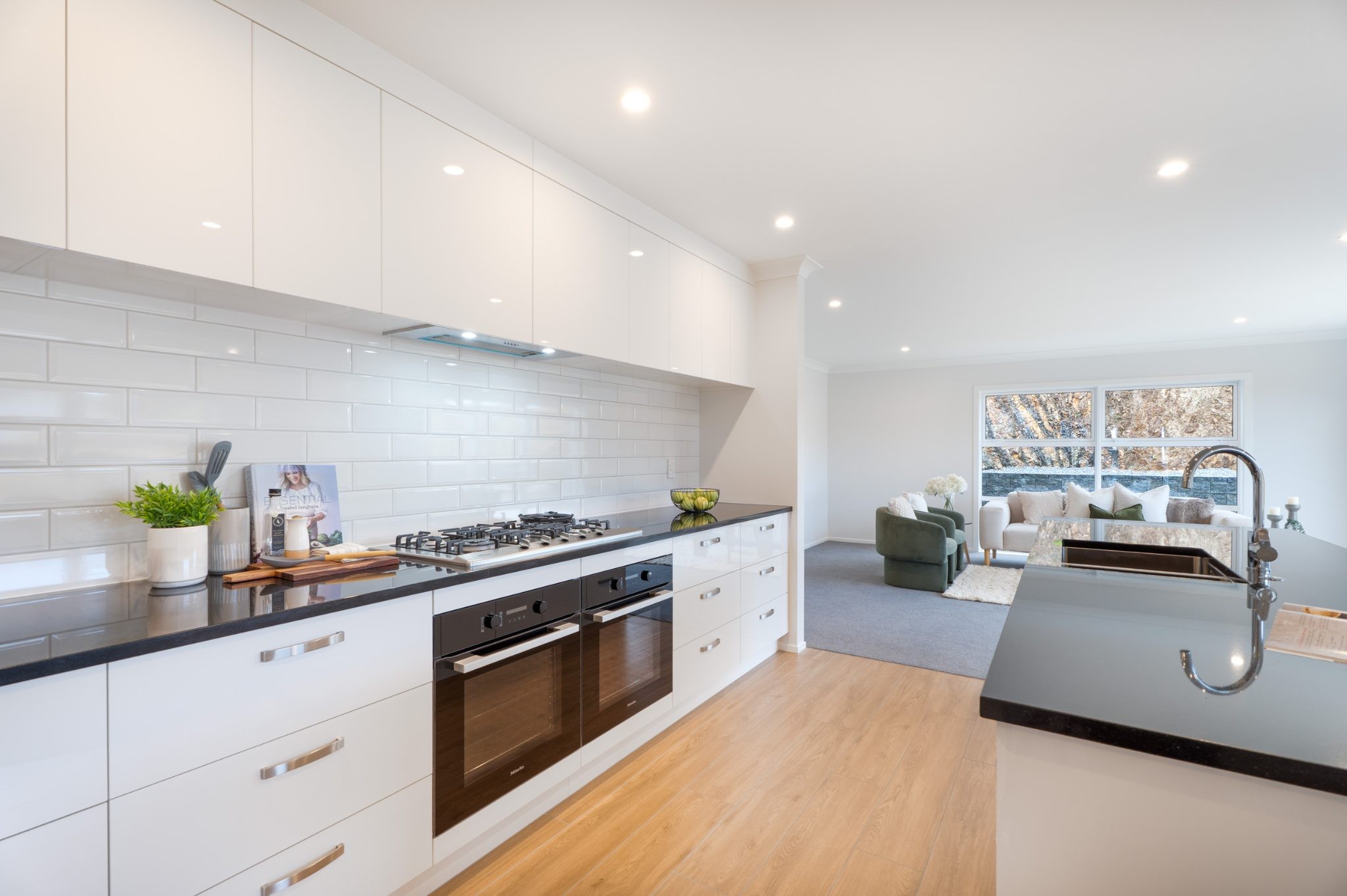 83 Queen Charlotte Drive, Aotea, Porirua City