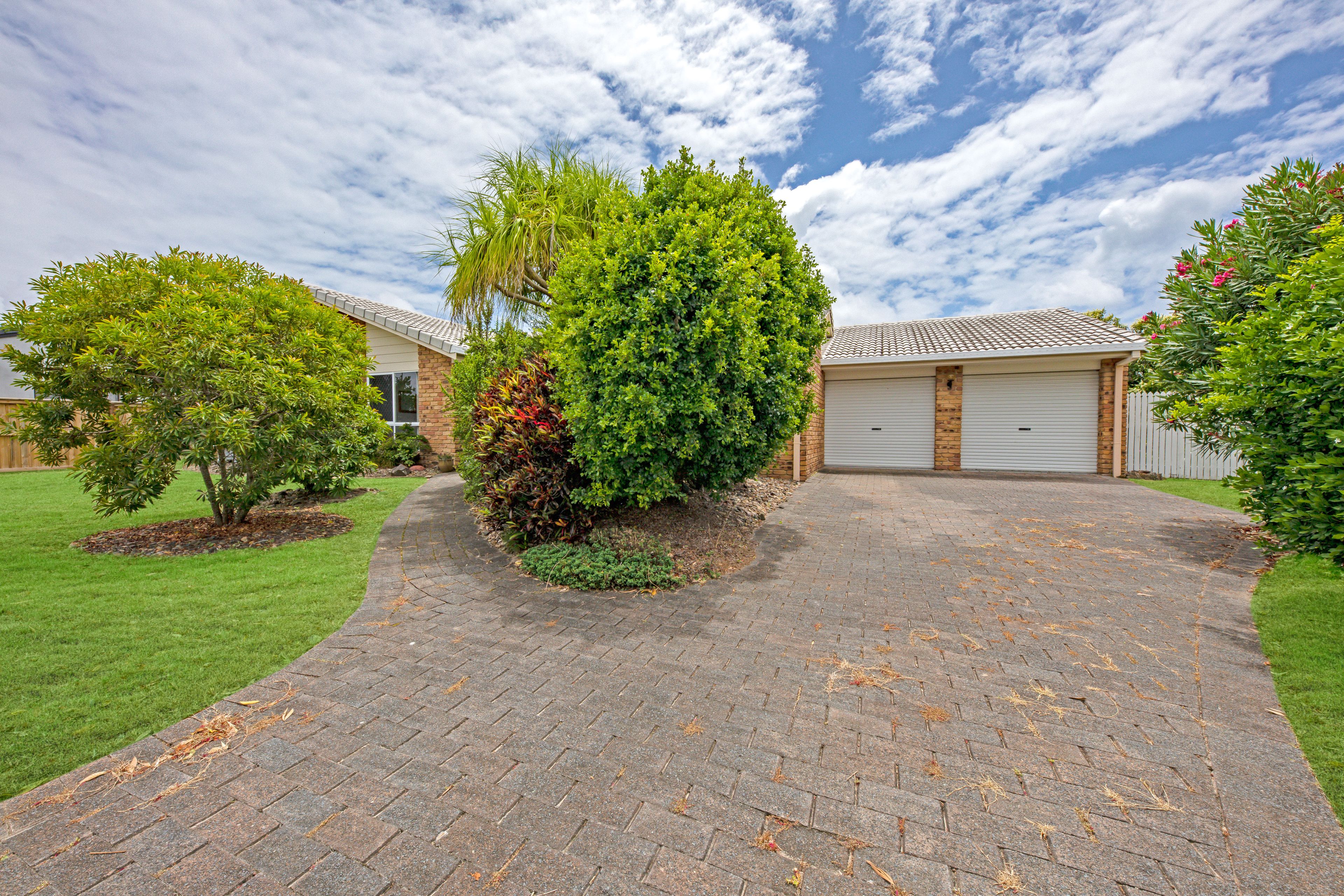 5 Kew Place, Minyama, QLD 4575