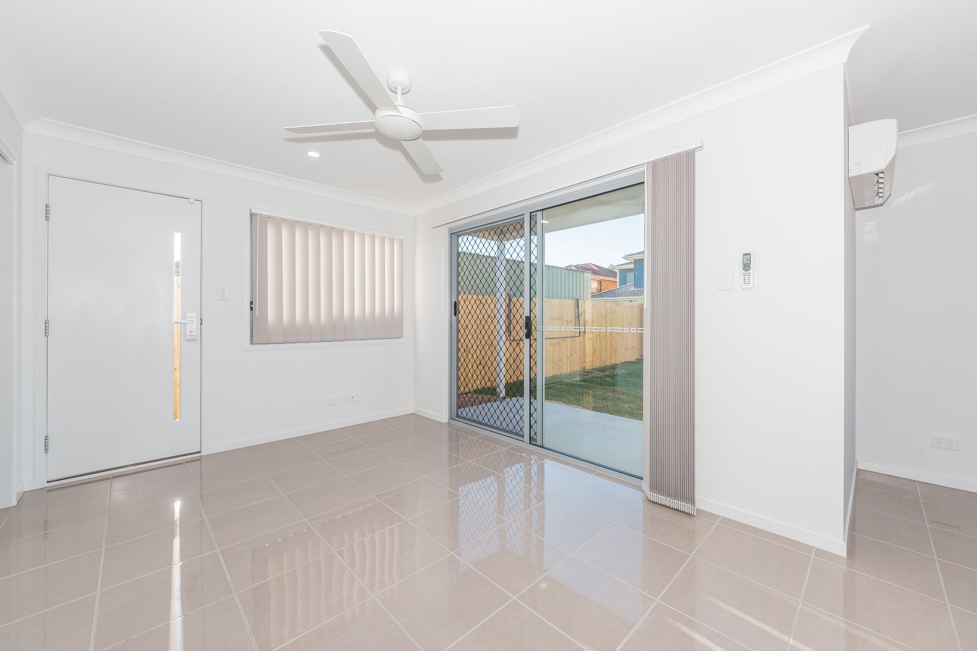 2/122a Klingner Road, Redcliffe, QLD 4020