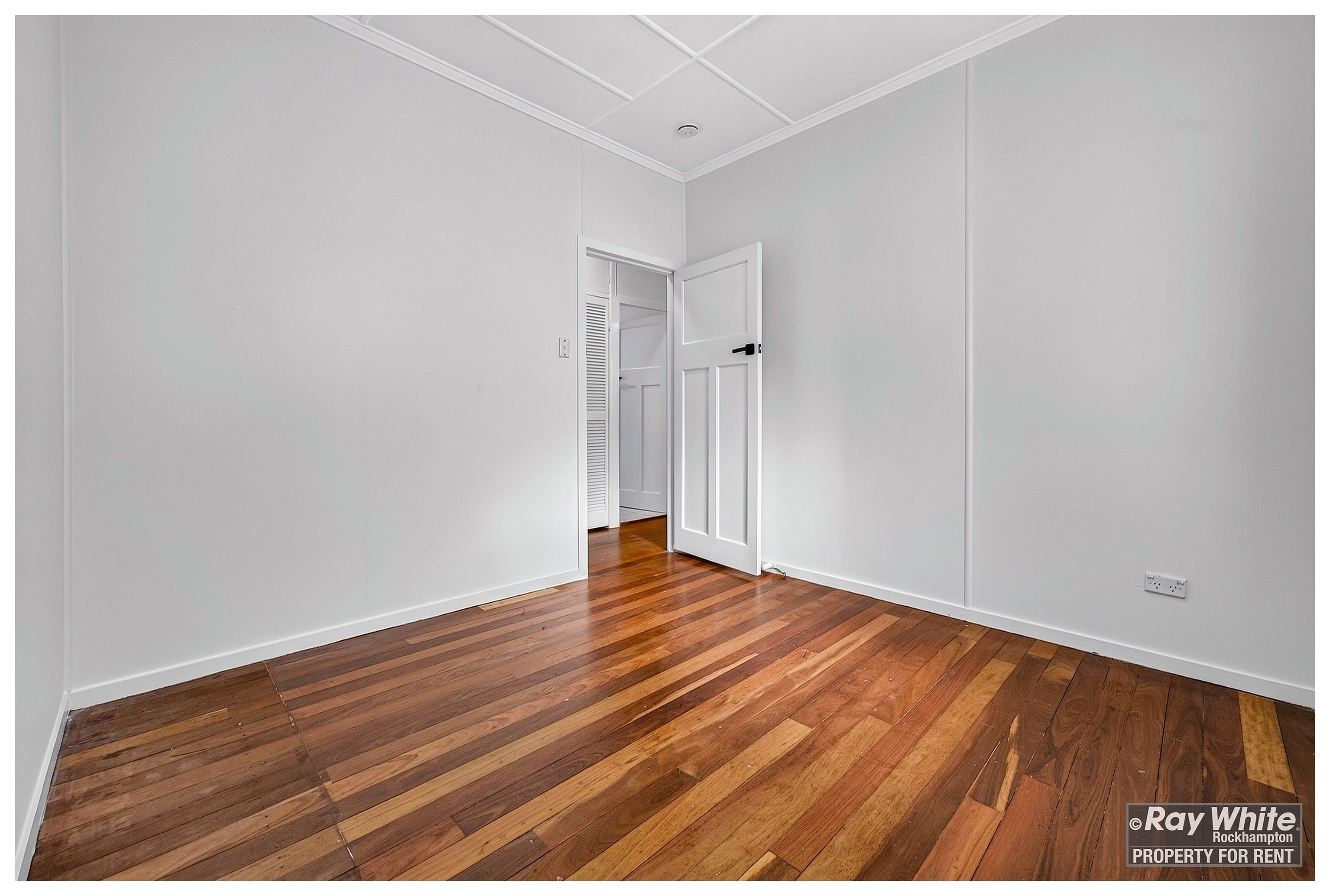 132 Stewart Street — photo 21 of 30