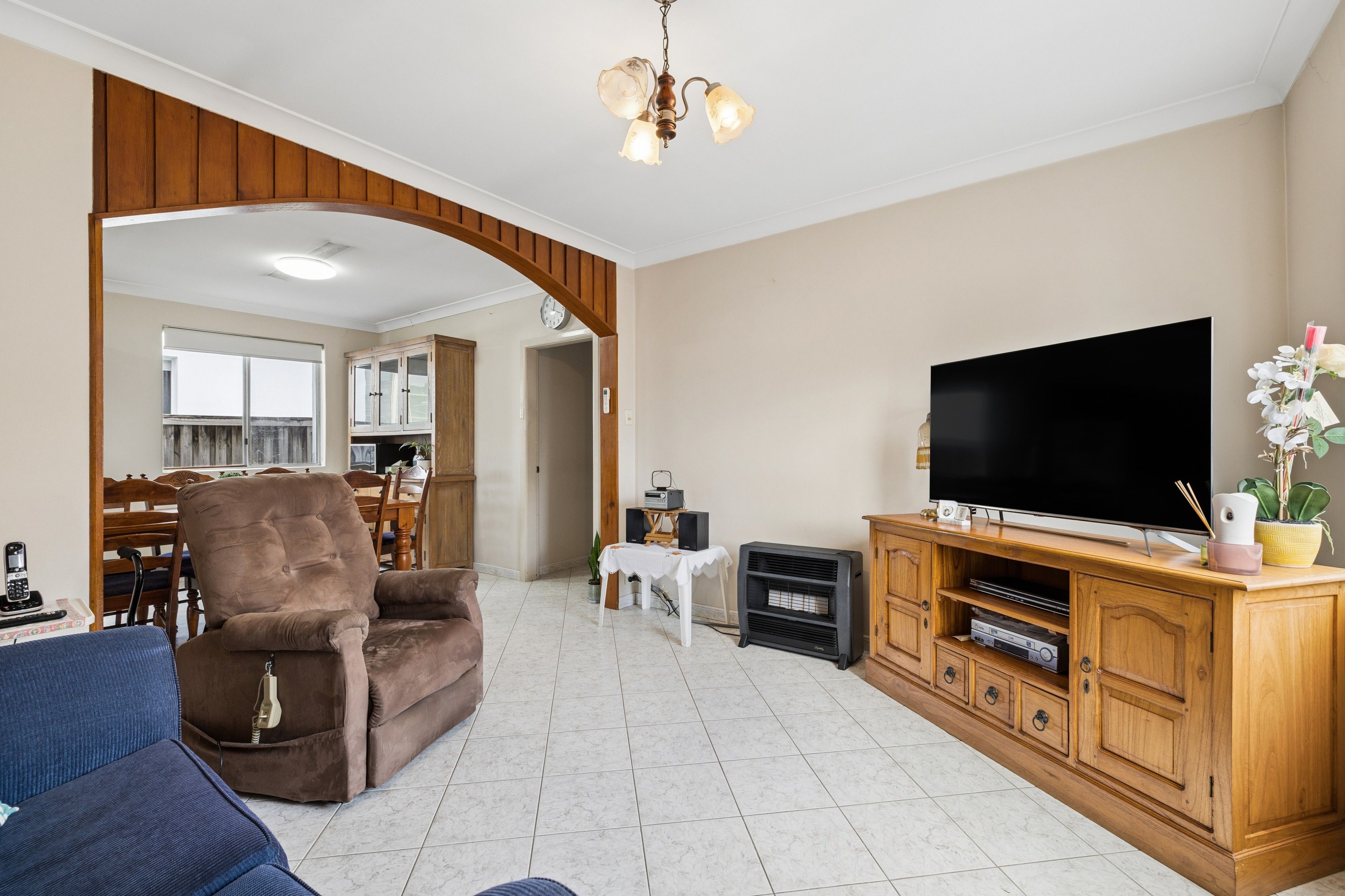 17 Cabarita Road — photo 4 of 11