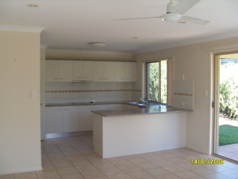 2 Burkett Crescent, Victoria Point, QLD 4165