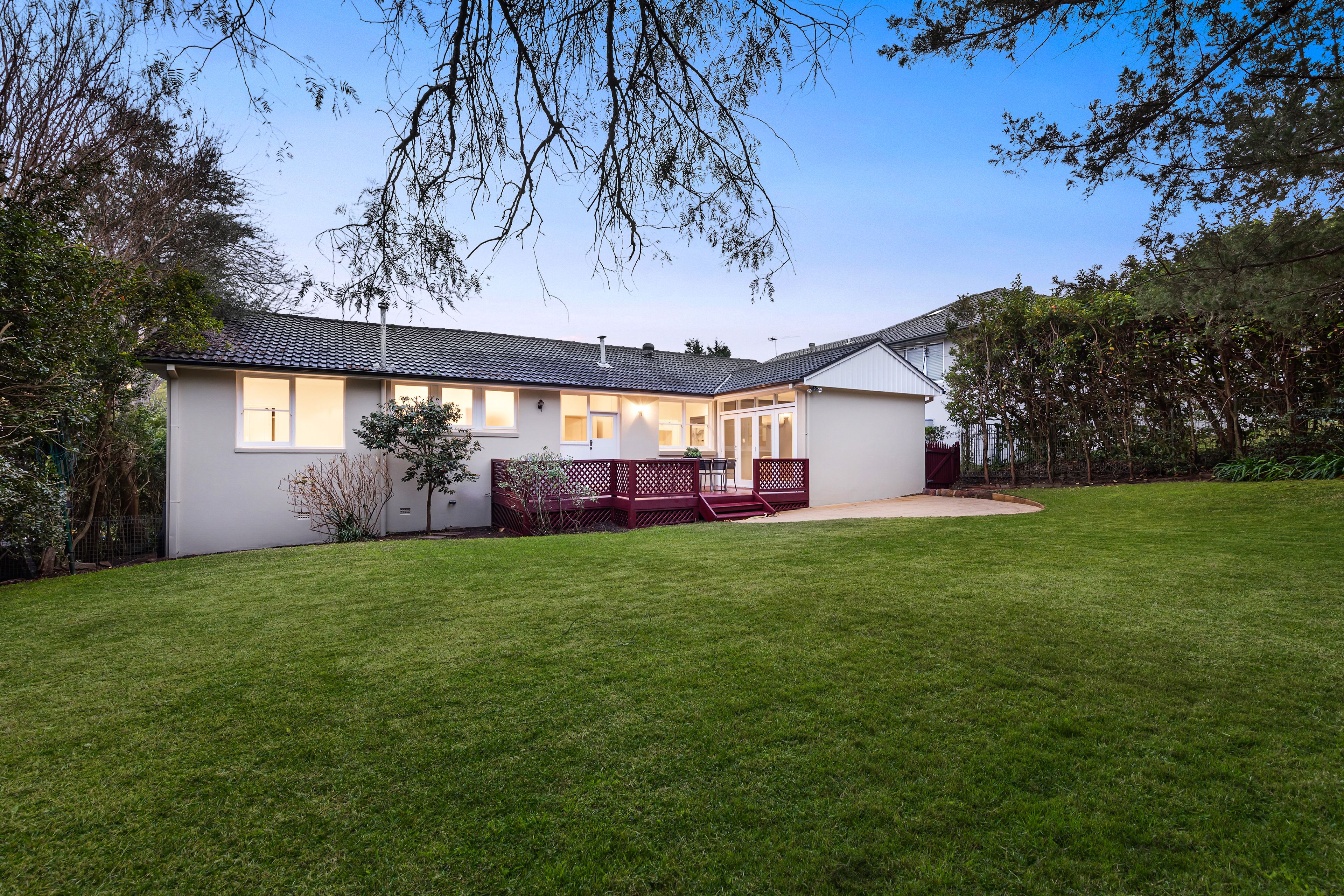 6 Tobruk Avenue — photo 10 of 10