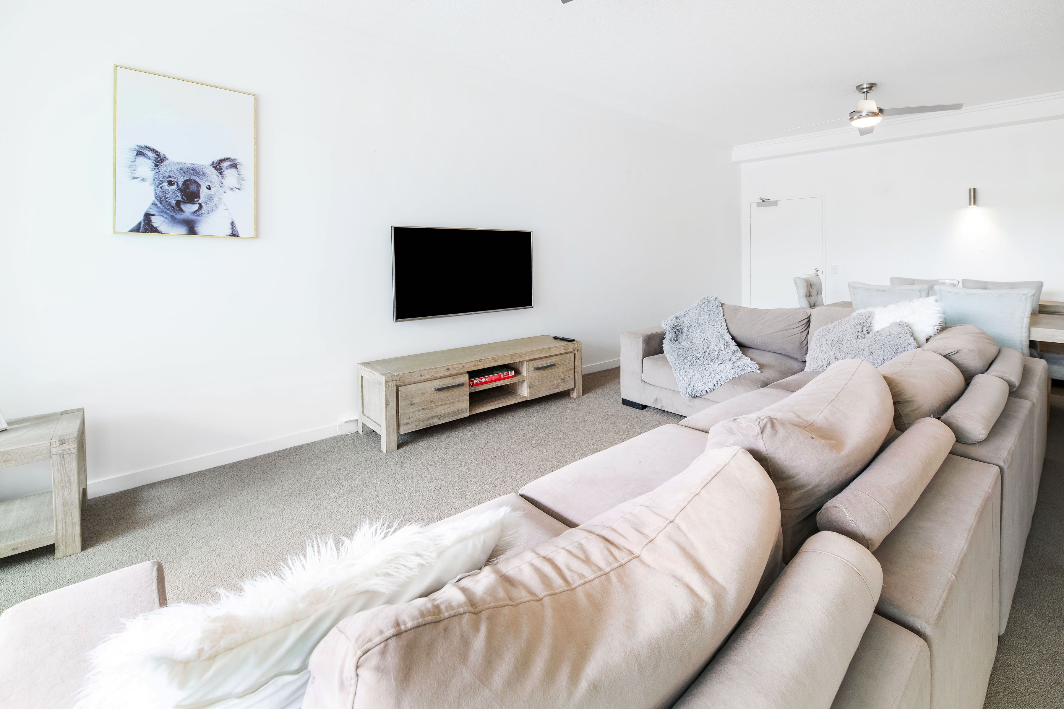 2013/33 T E Peters Drive, Broadbeach Waters, QLD 4218