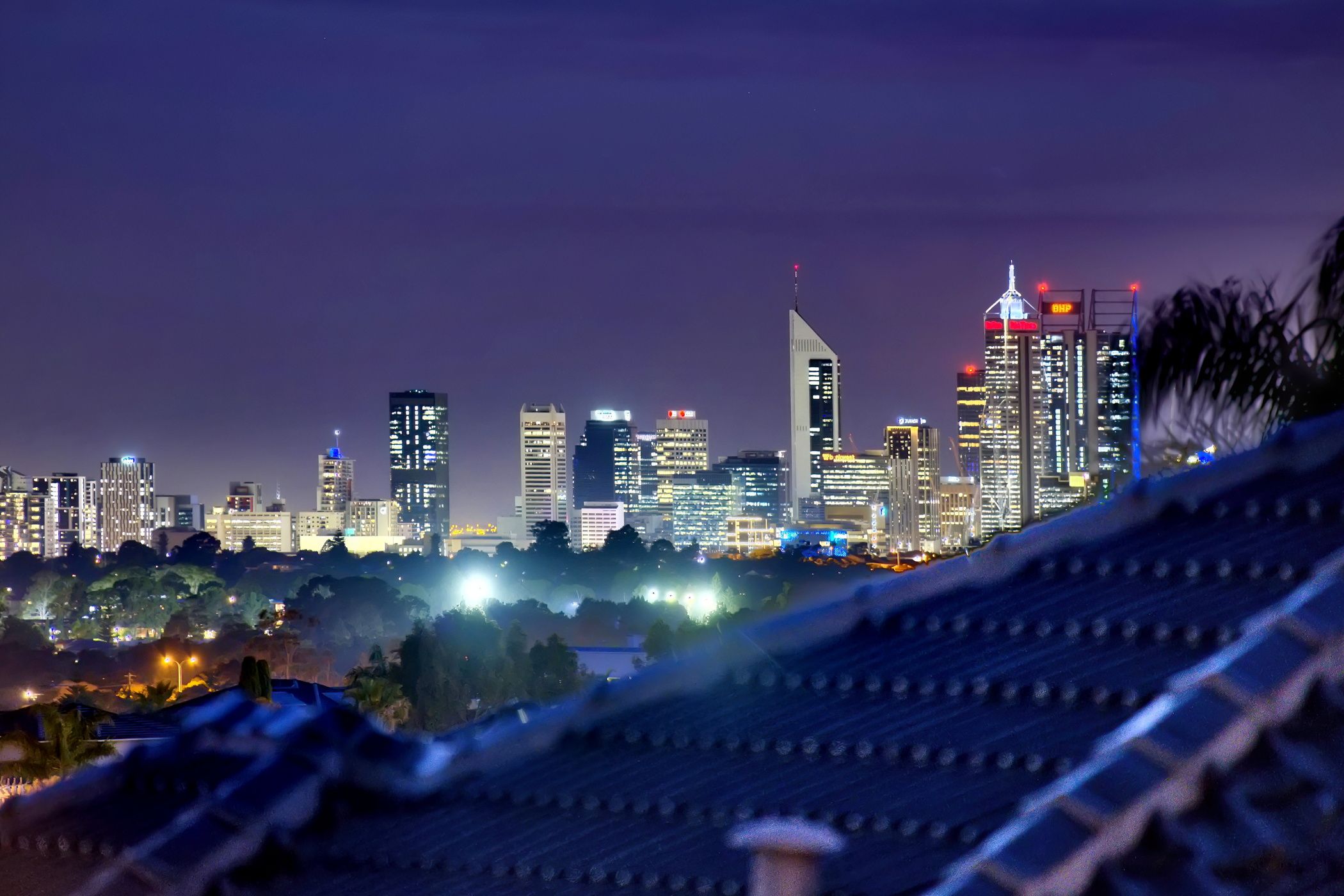 A Grand Entertainer with Endless Views — photo 19 of 30