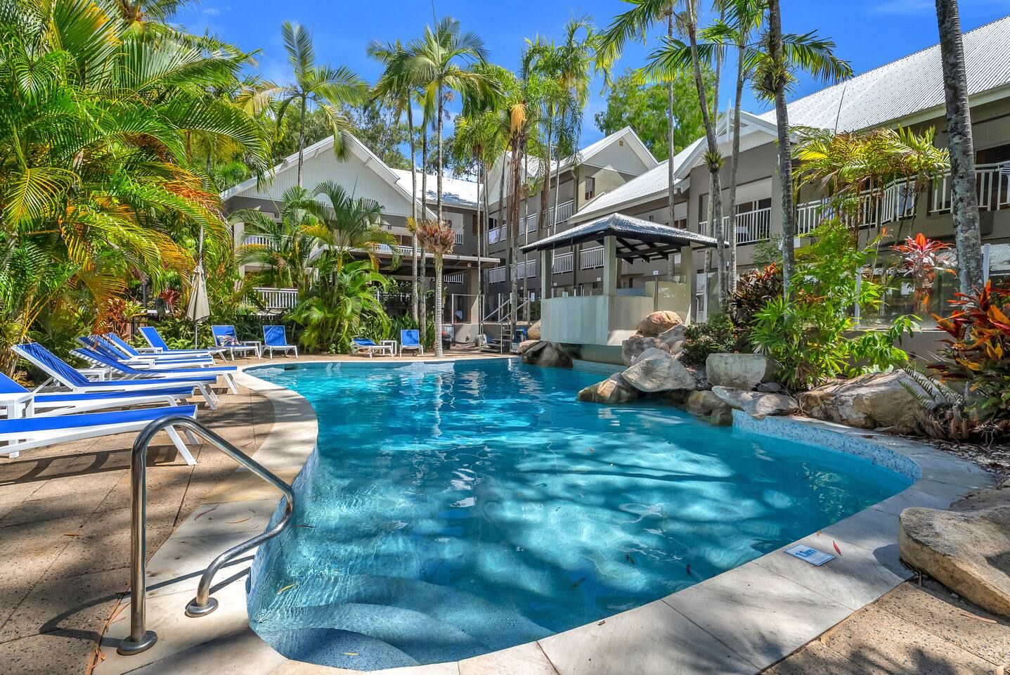 119-121 Williams Esplanade, Palm Cove QLD 4879