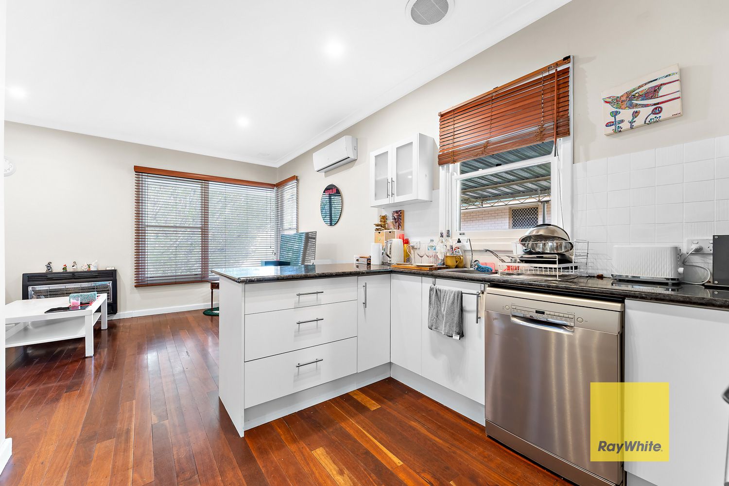 21 Crellin Way, Cloverdale, WA 6105