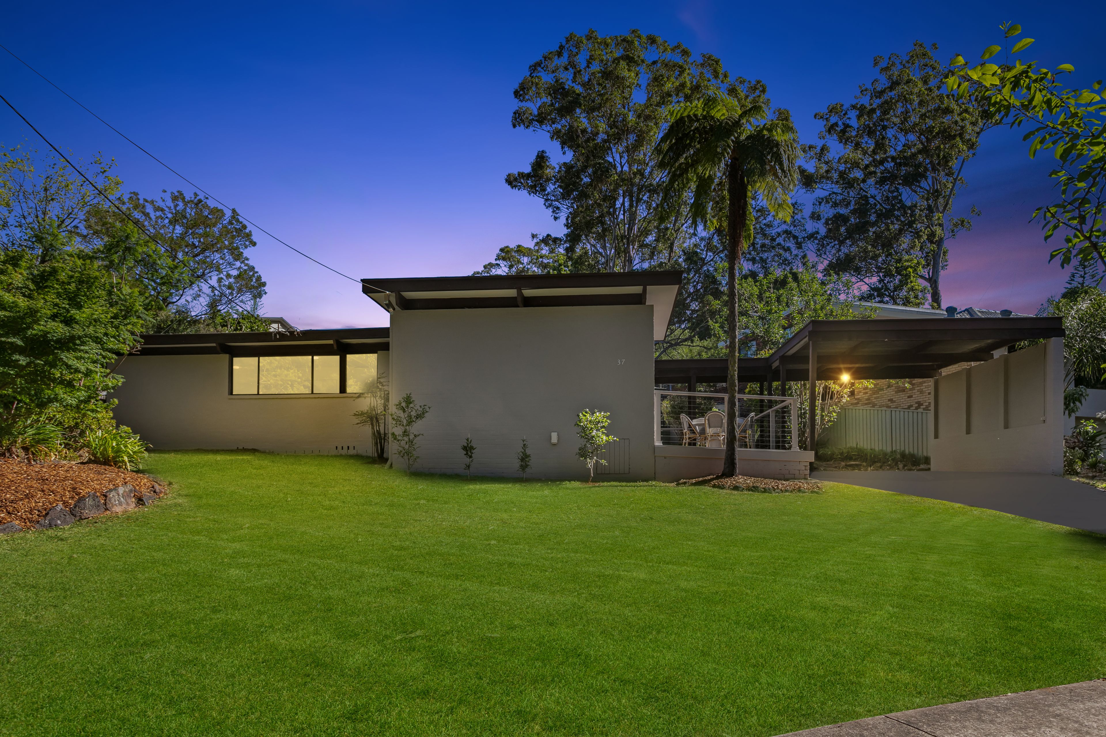 37 George Mobbs Drive