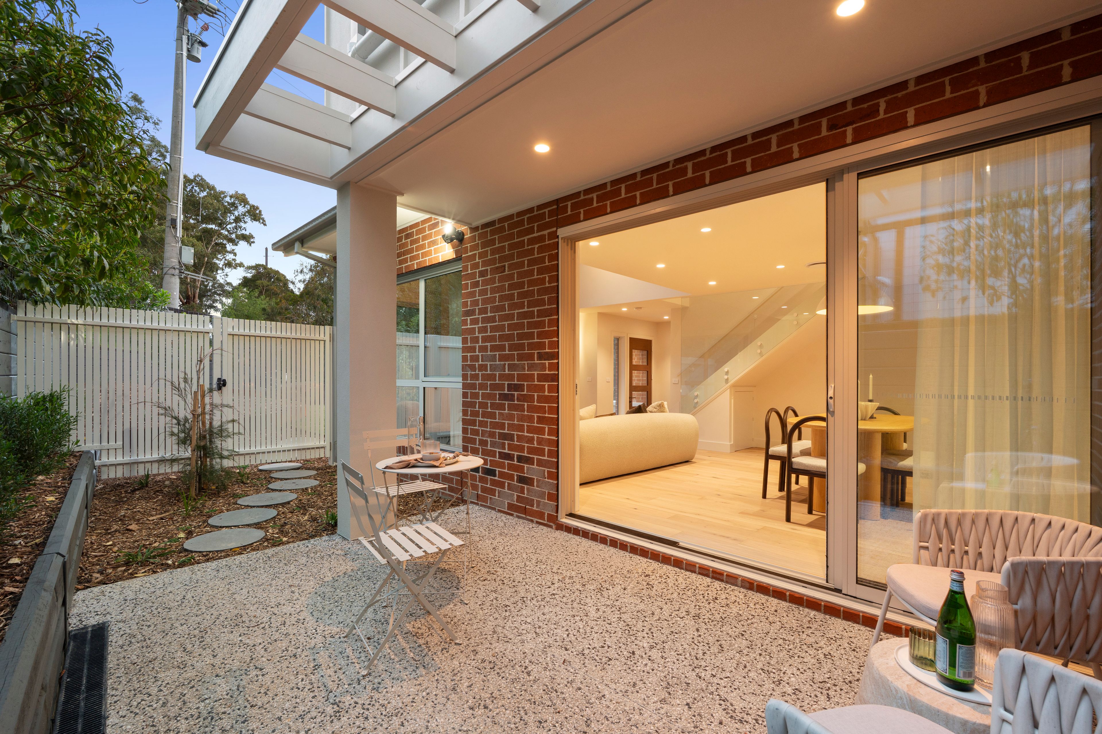 1/5 Lambert Street — photo 14 of 15