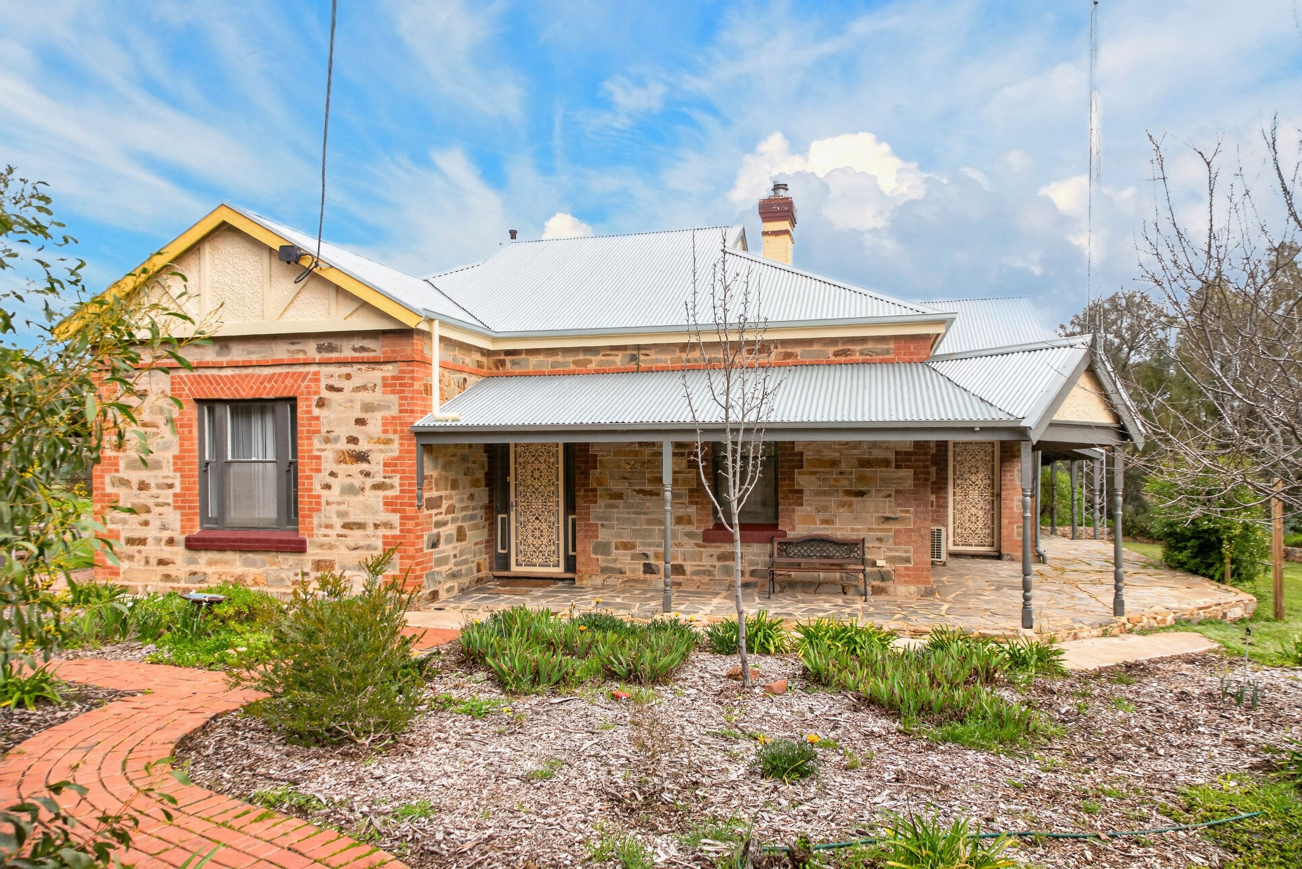 10 Paradise Street — photo from Ray White Clare Valley
