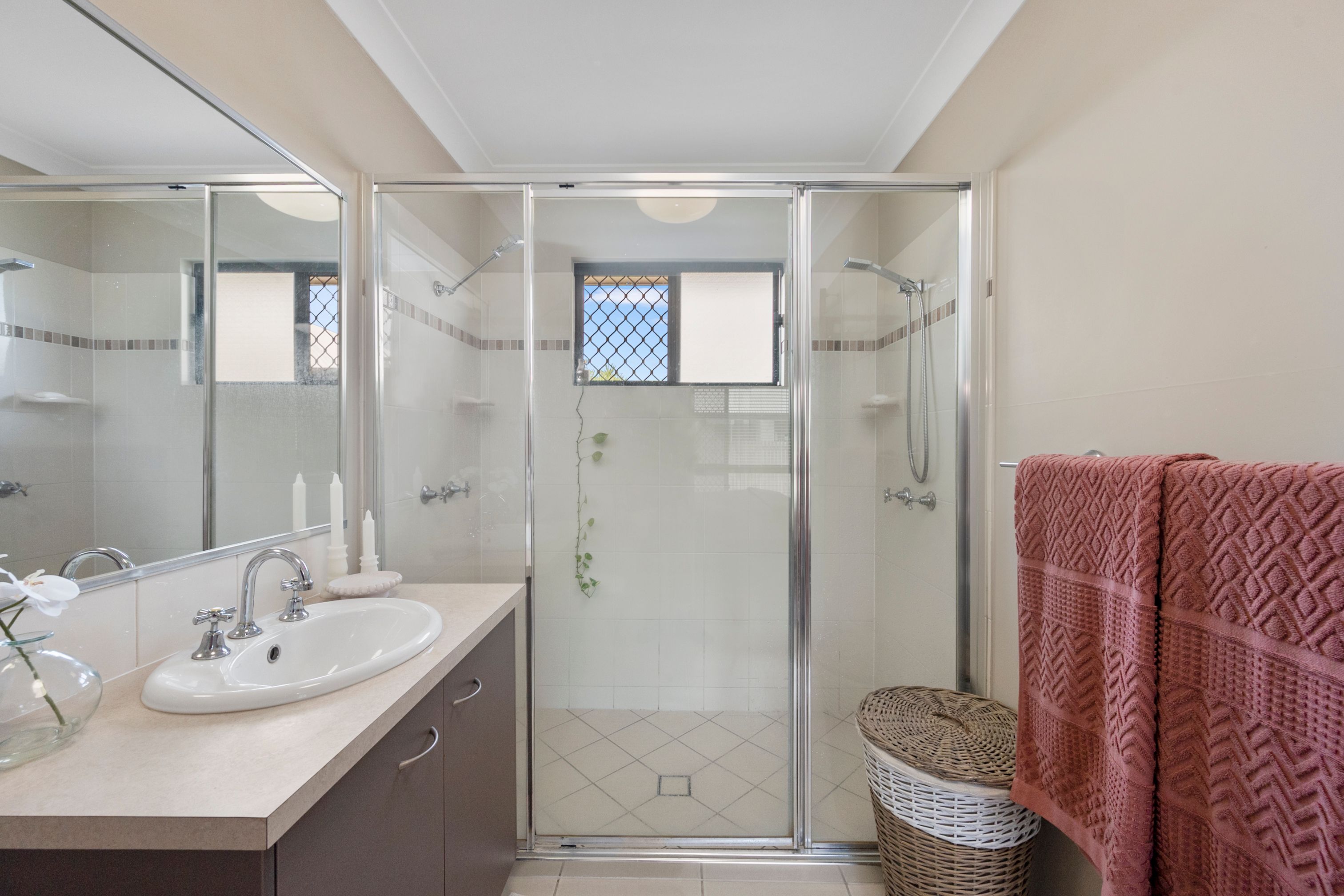 8 Carholm Court — photo 5 of 10