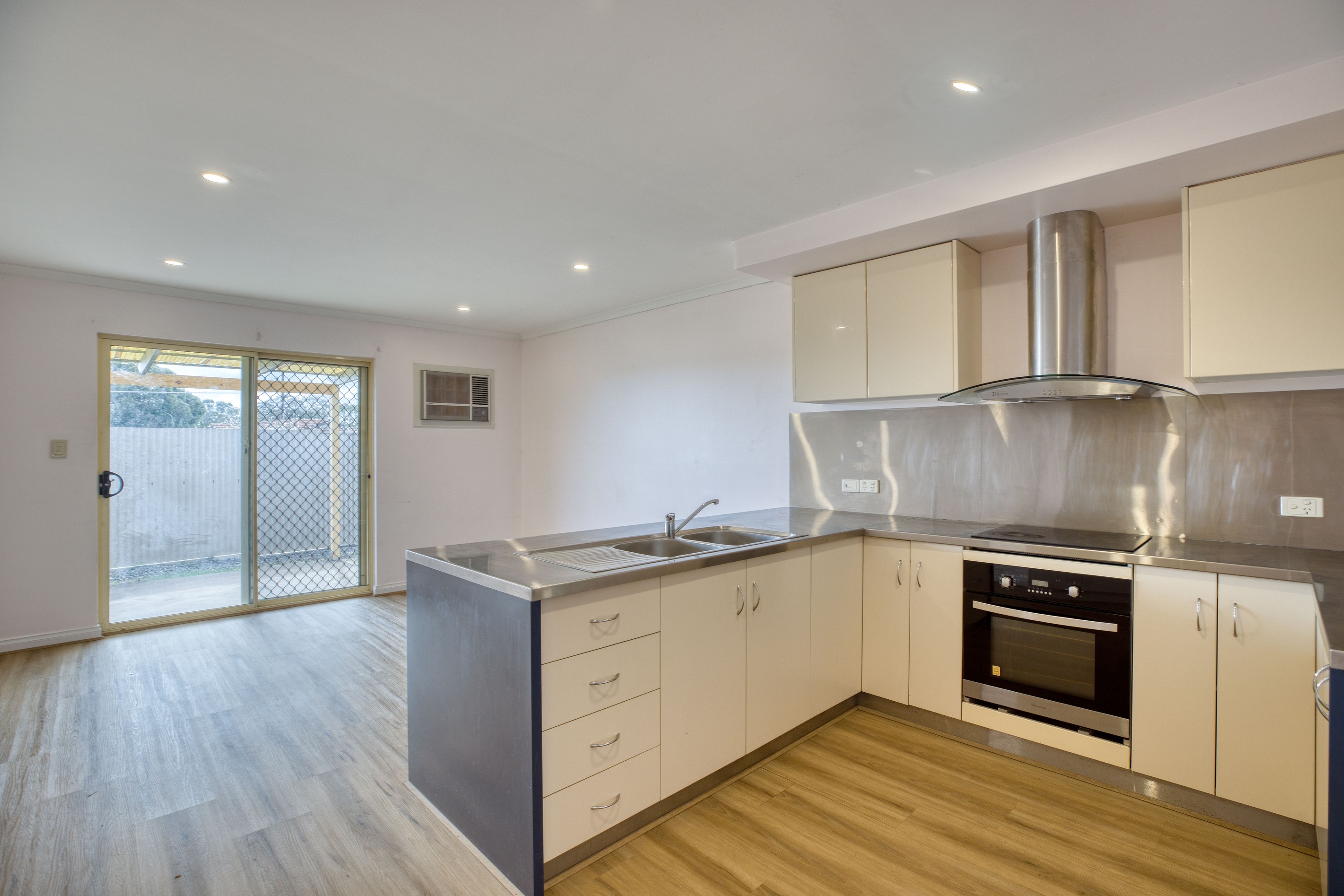 3/23 Myrtle Grove, TONSLEY, SA 5042