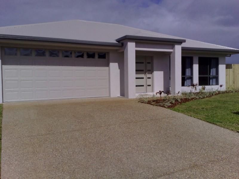 25-27 Tyrconnell Crescent, Redlynch QLD 4870