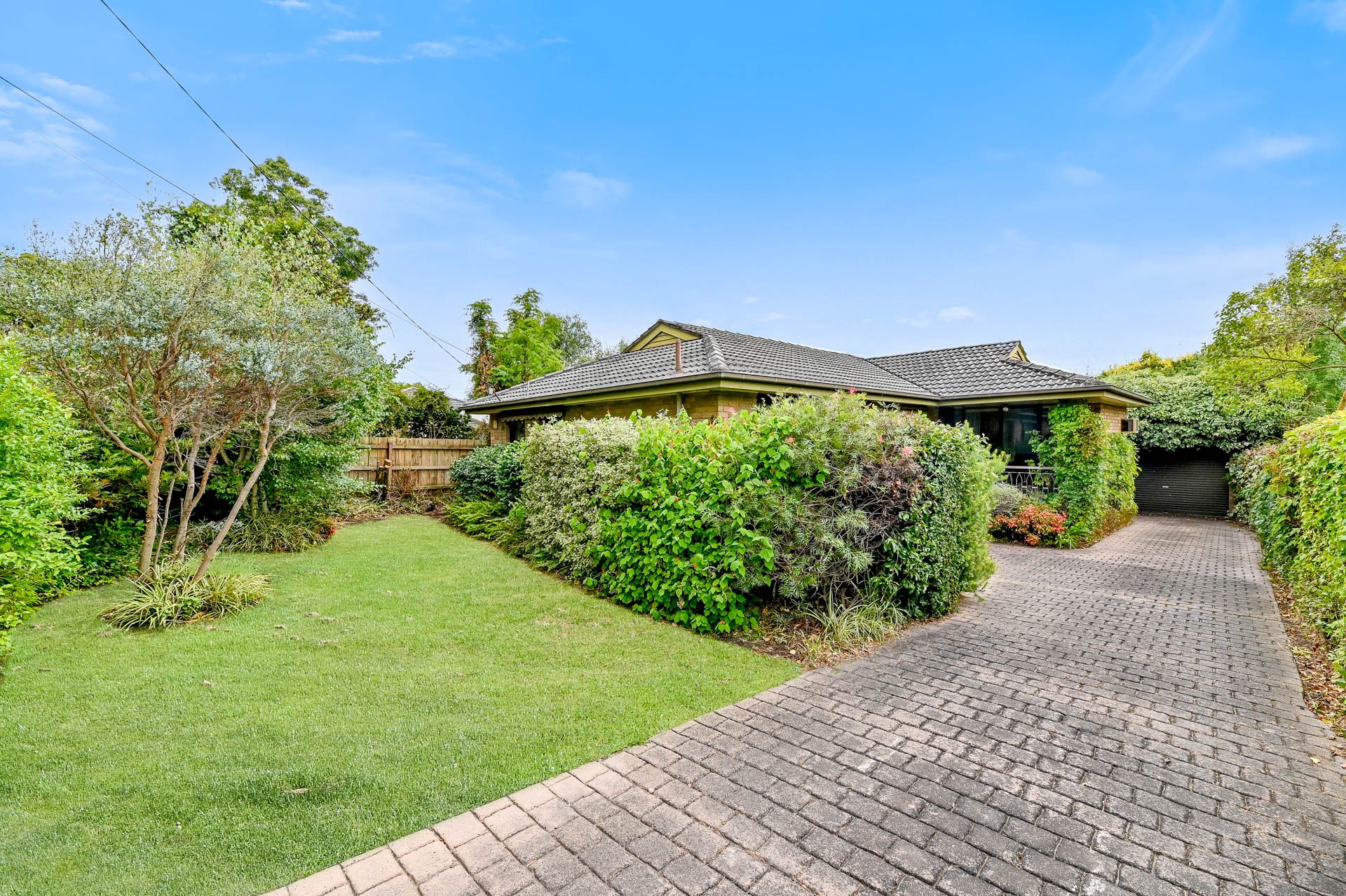2 Houston Court, Box Hill South, VIC 3128