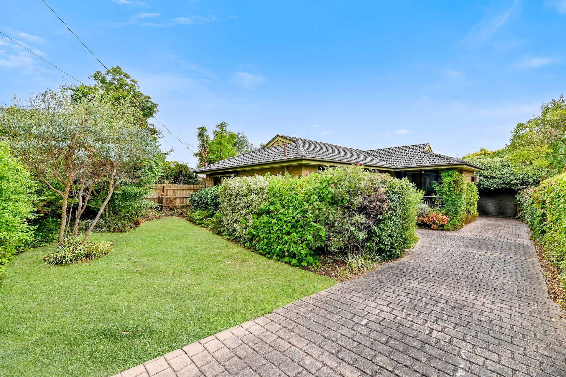 2 Houston Court, Box Hill South, VIC 3128