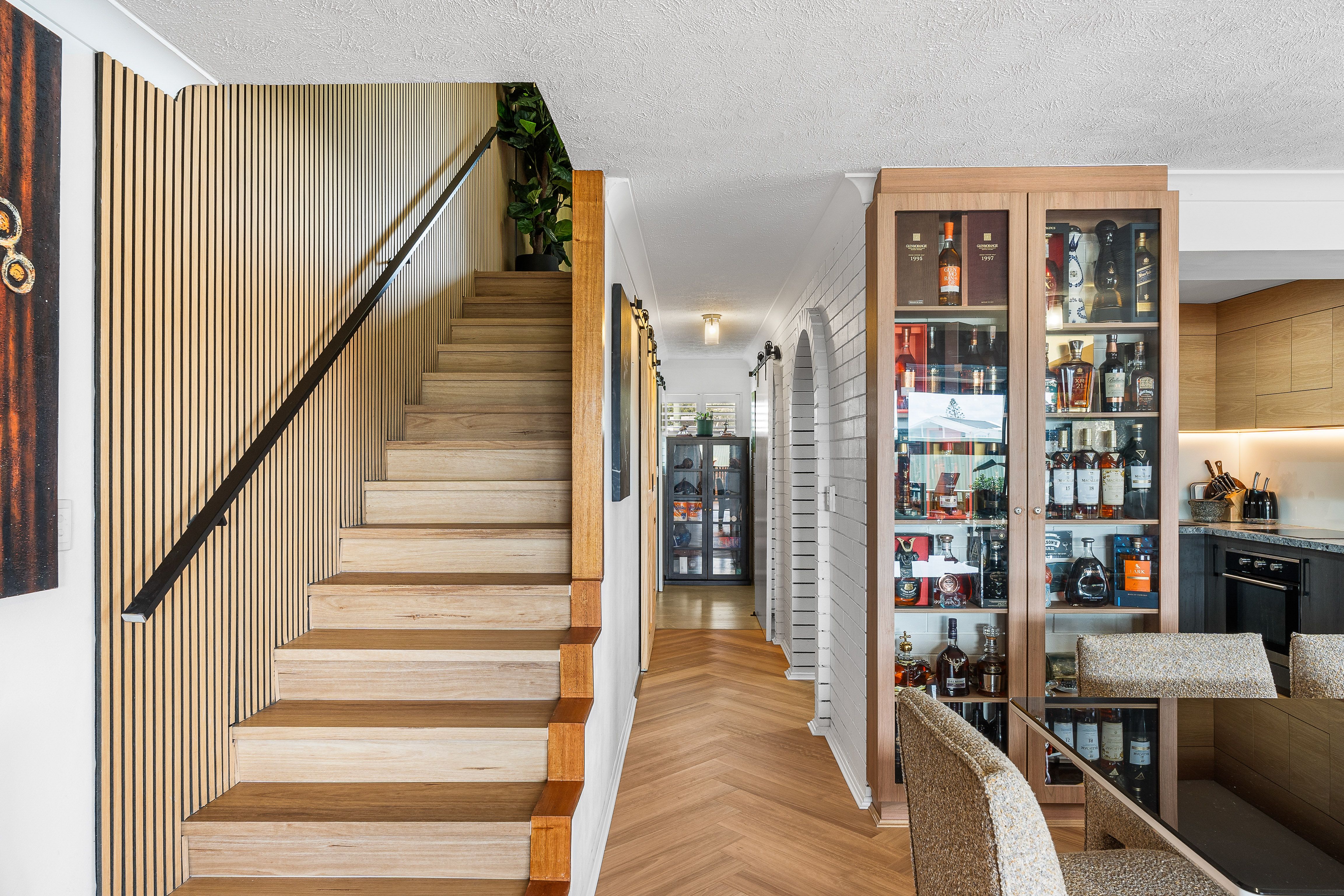 21/33-39 Hooker Boulevard, Broadbeach Waters, QLD 4218