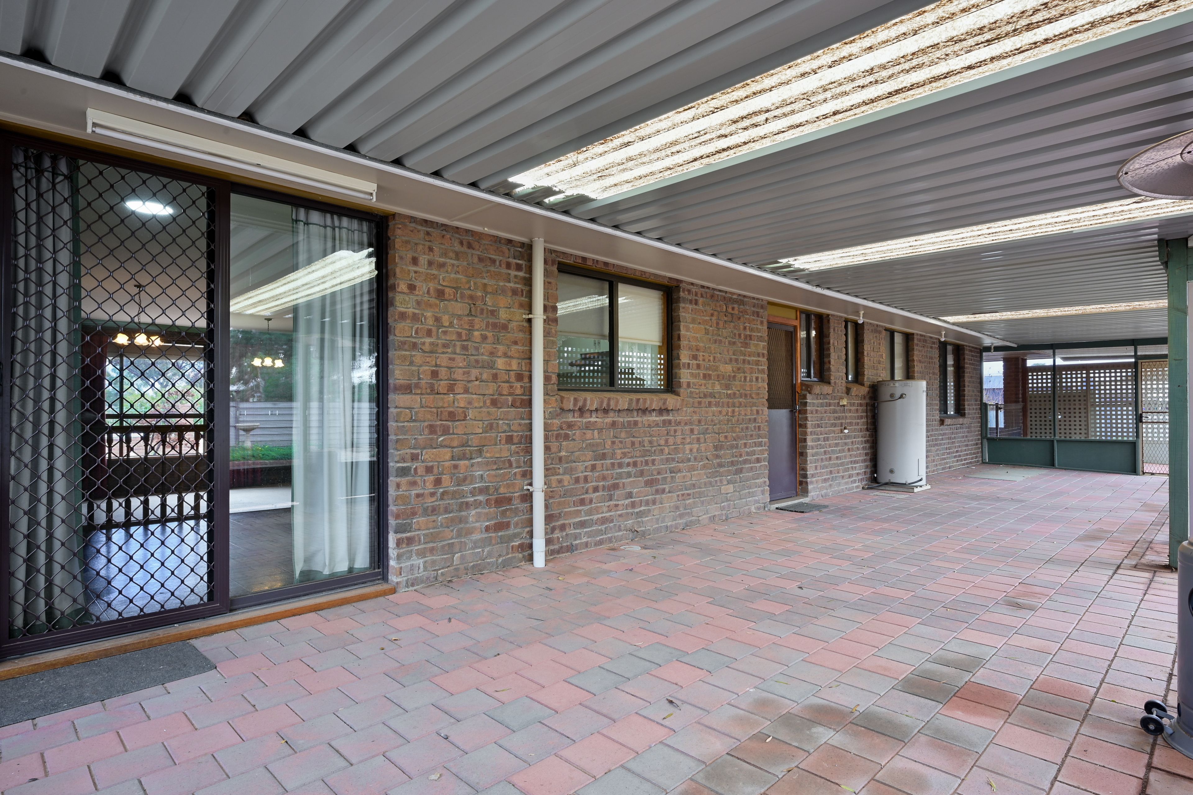 17 Mckerlie Street — photo 14 of 20